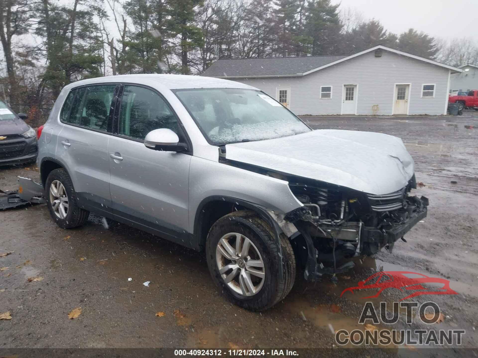 VOLKSWAGEN TIGUAN 2013 - WVGBV7AX9DW546499