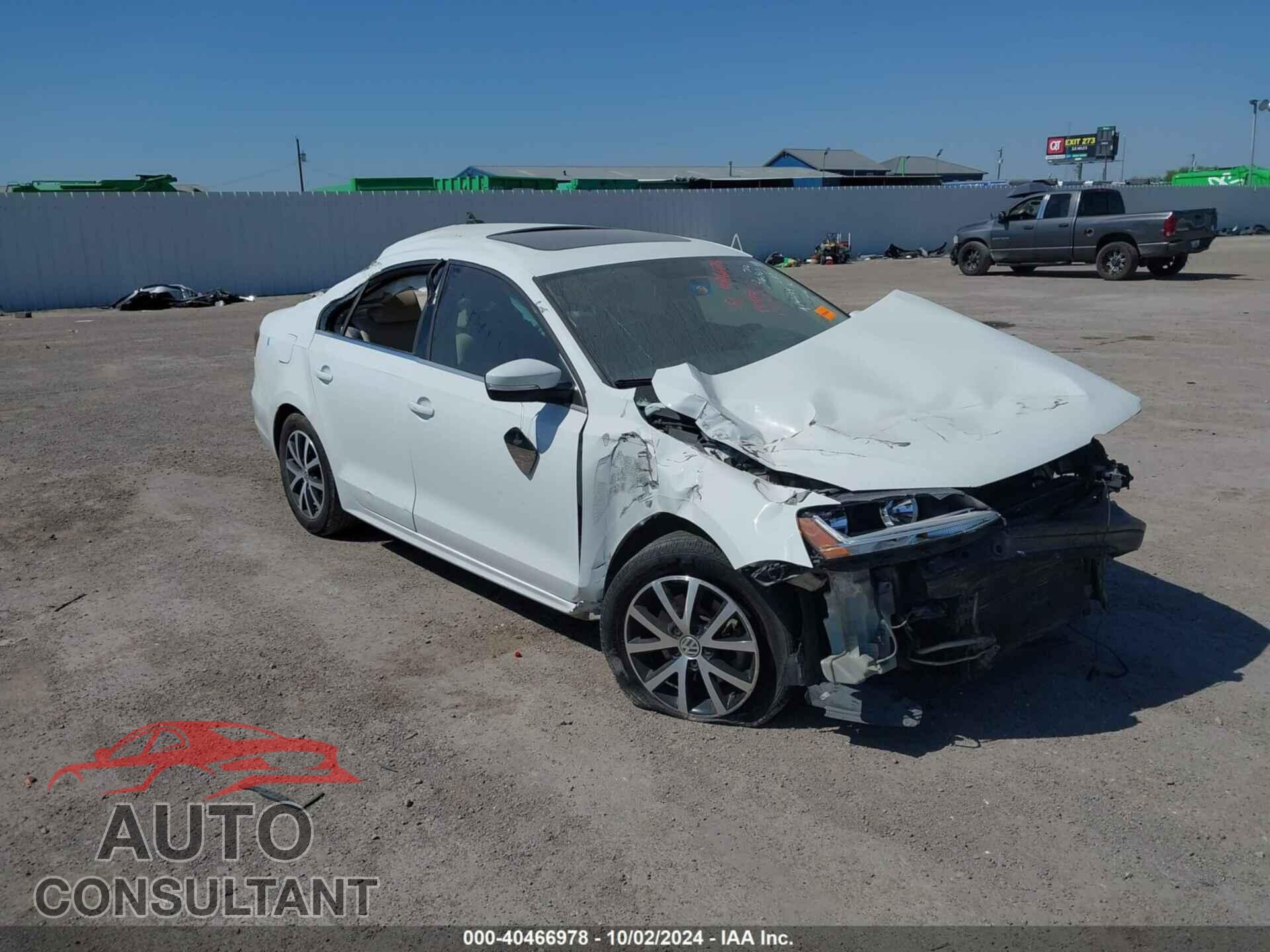 VOLKSWAGEN JETTA 2017 - 3VWDB7AJ3HM223473