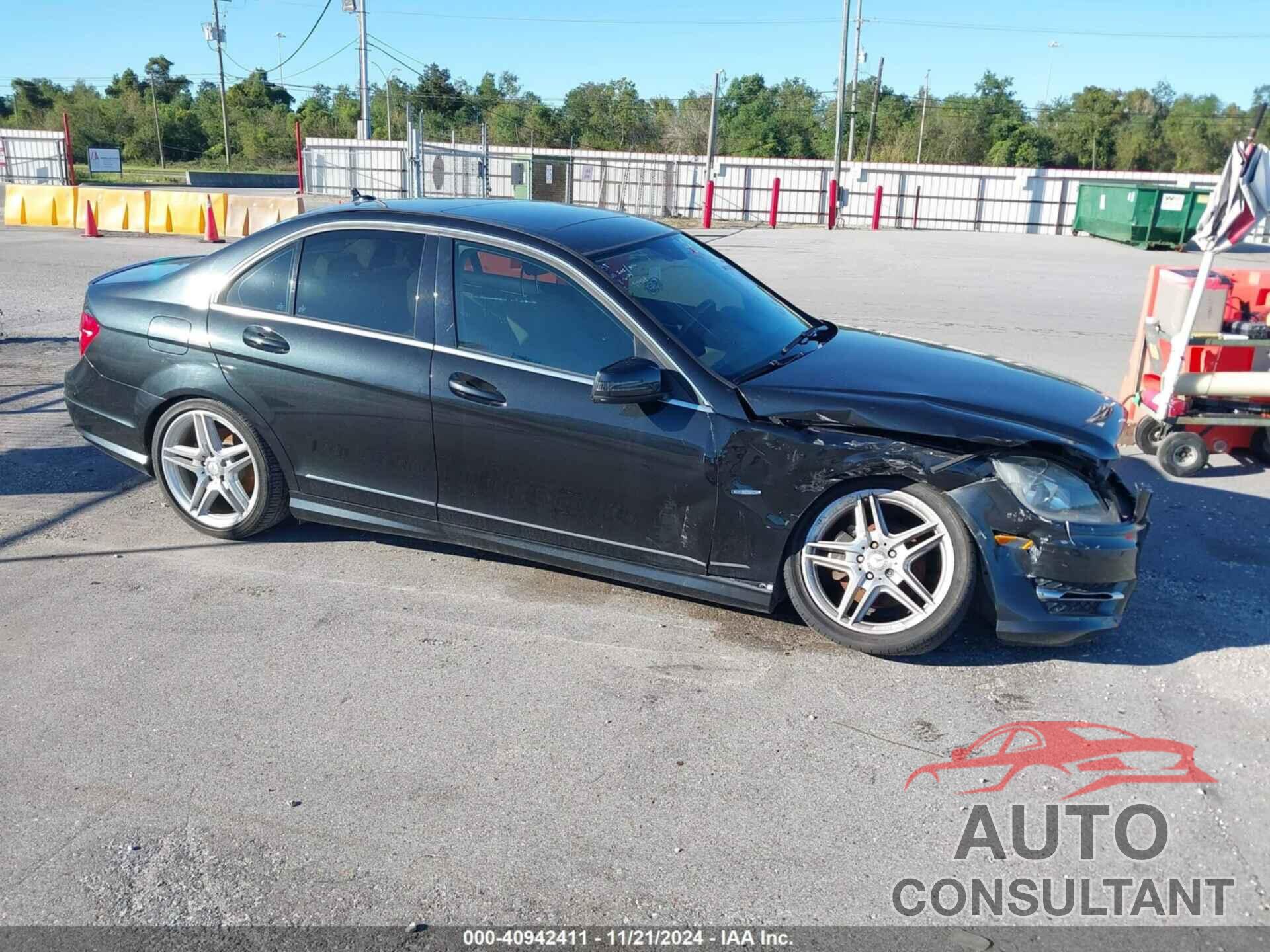 MERCEDES-BENZ C 250 2012 - WDDGF4HB7CR197488