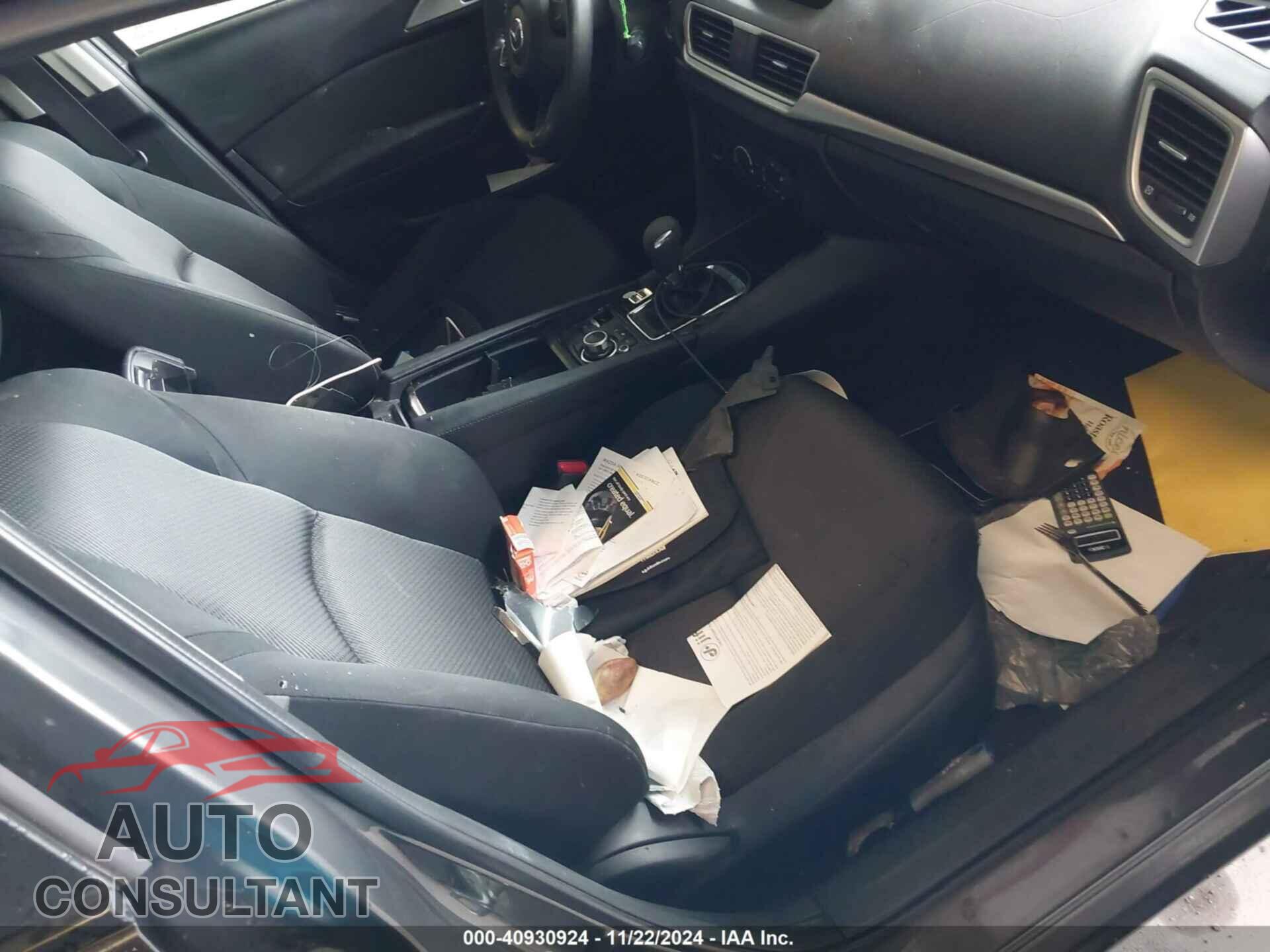 MAZDA MAZDA3 2017 - 3MZBN1K77HM148372