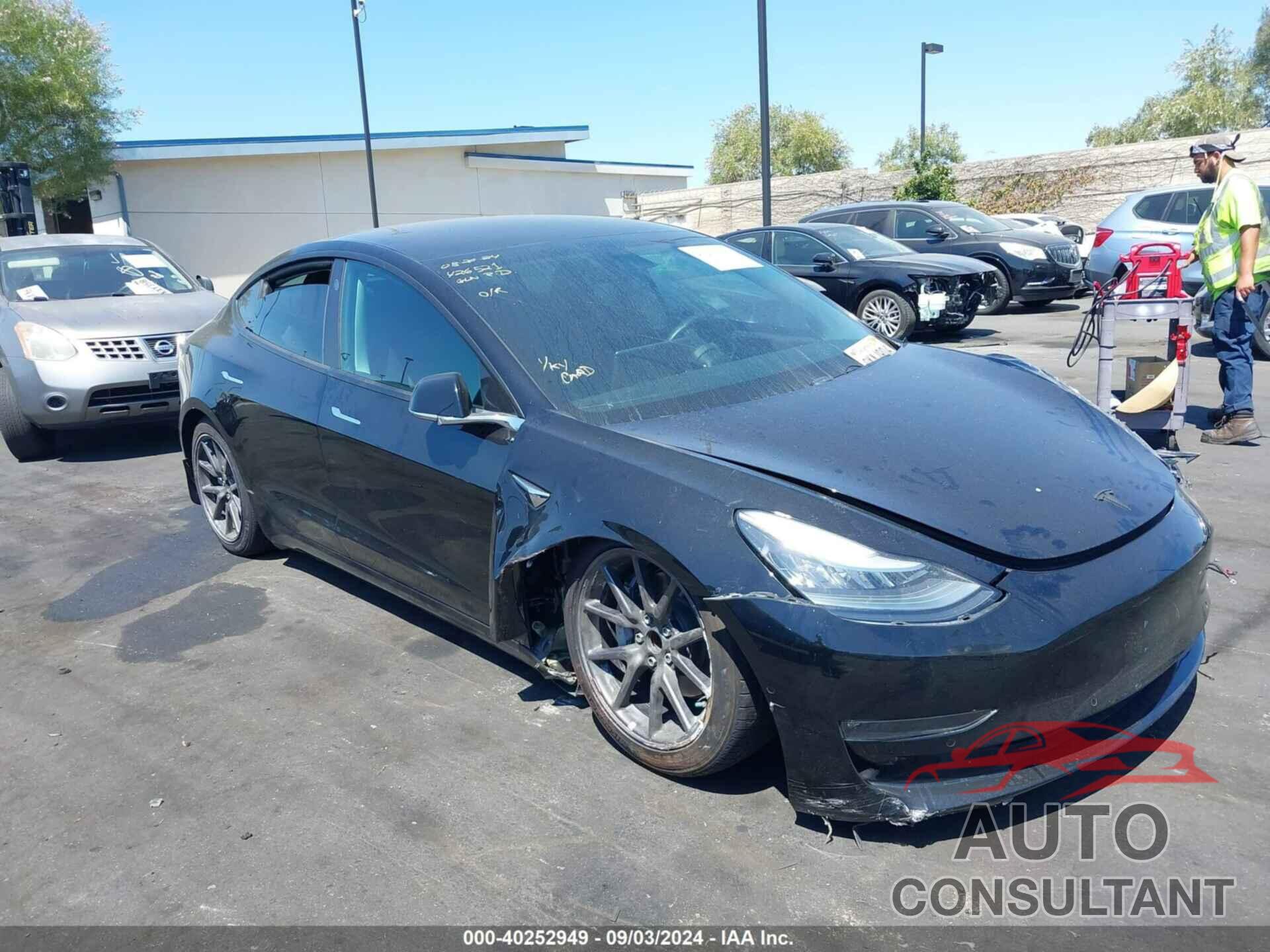 TESLA MODEL 3 2019 - 5YJ3E1EAXKF397713