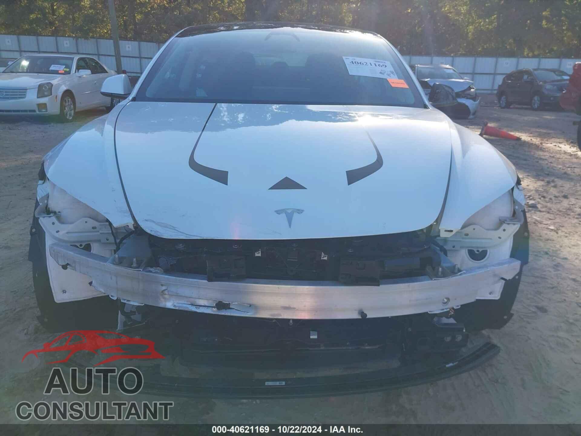 TESLA MODEL 3 2024 - 5YJ3E1EA7RF824775