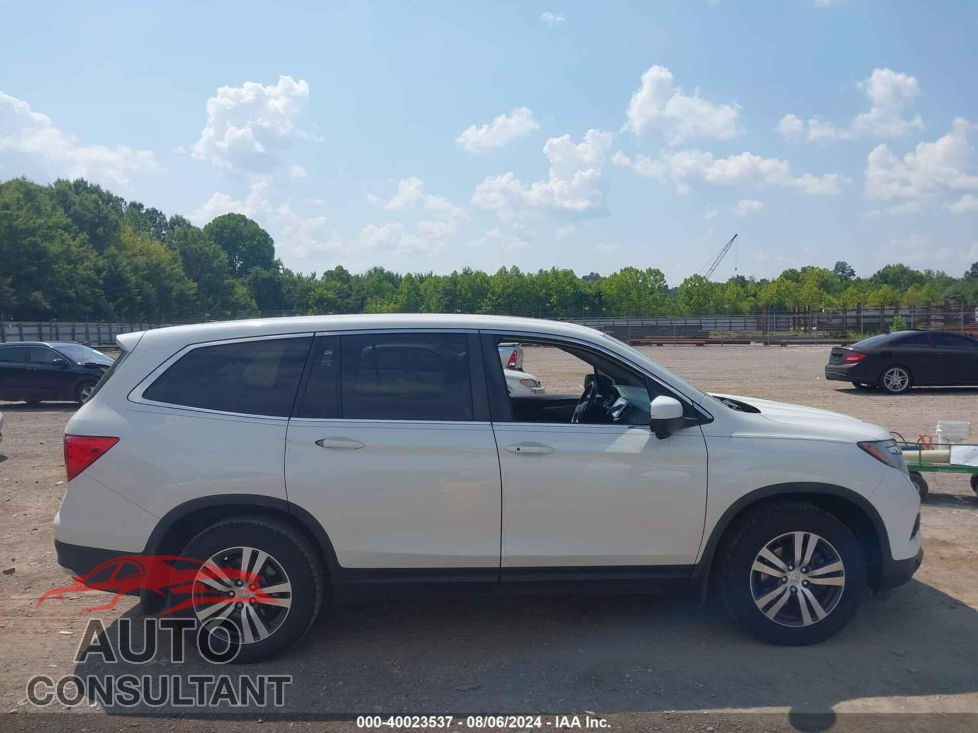 HONDA PILOT 2018 - 5FNYF5H58JB018246
