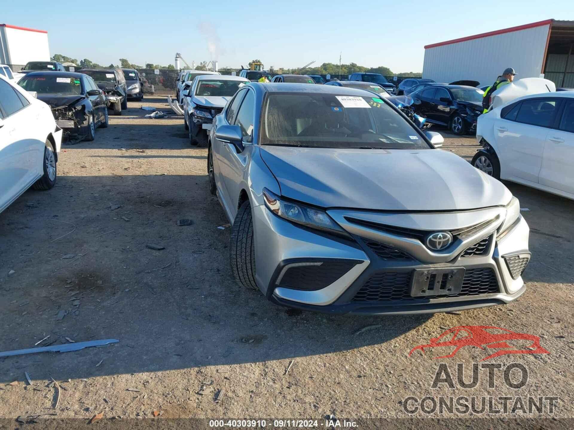 TOYOTA CAMRY 2022 - 4T1G11AK9NU637949