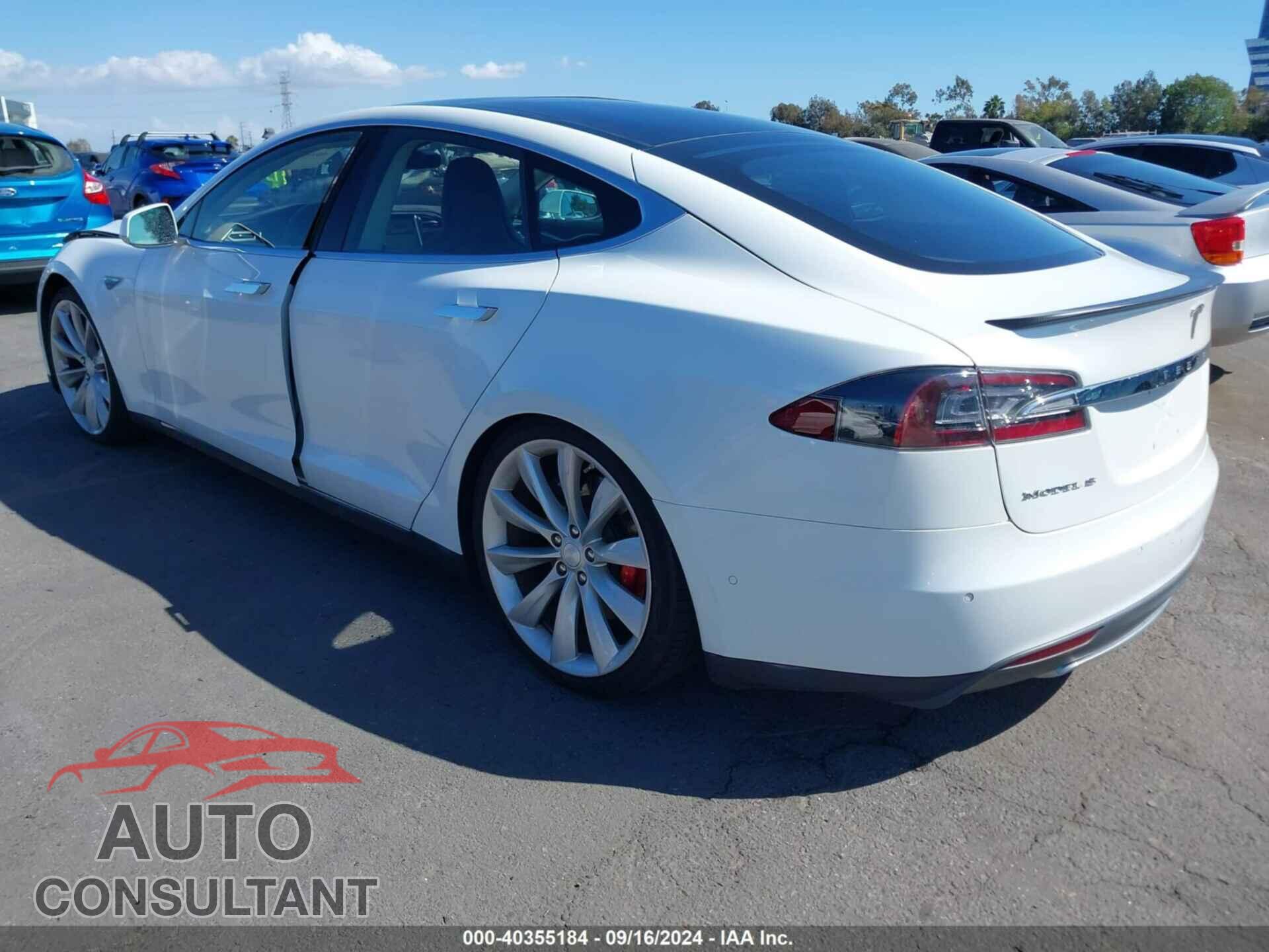 TESLA MODEL S 2014 - 5YJSA1H2XEFP62603