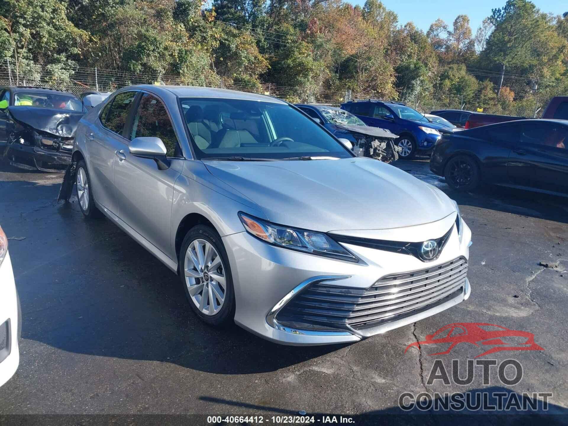 TOYOTA CAMRY 2021 - 4T1C11AK6MU456062