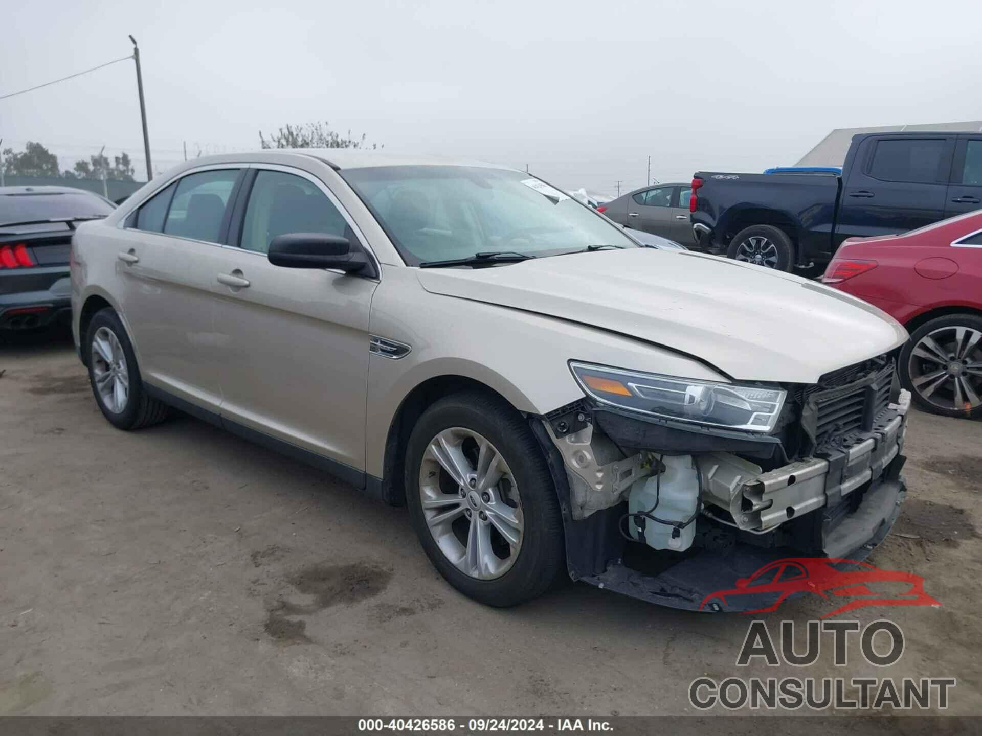 FORD TAURUS 2017 - 1FAHP2D83HG111984