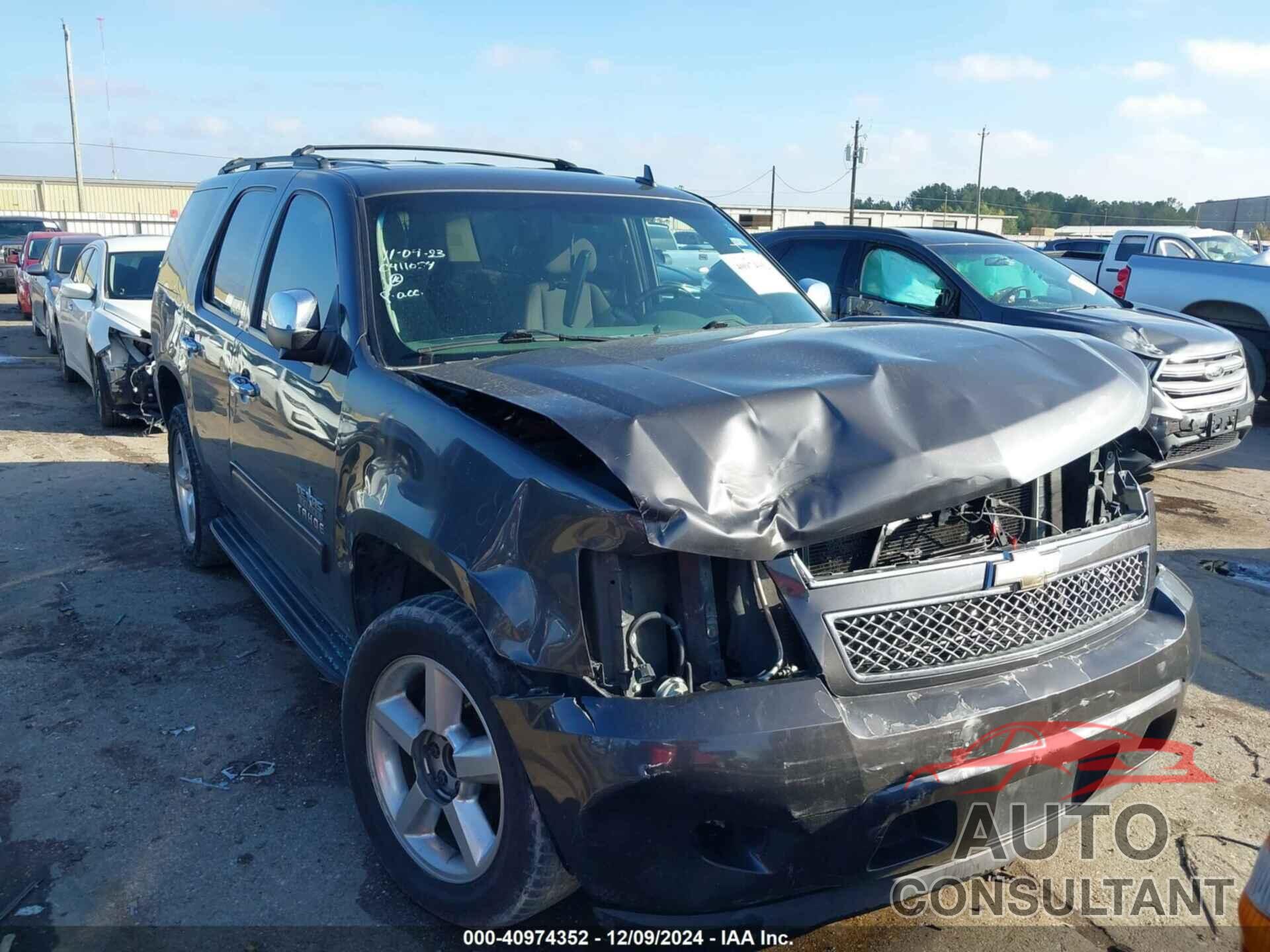 CHEVROLET TAHOE 2011 - 1GNSCAE06BR232123