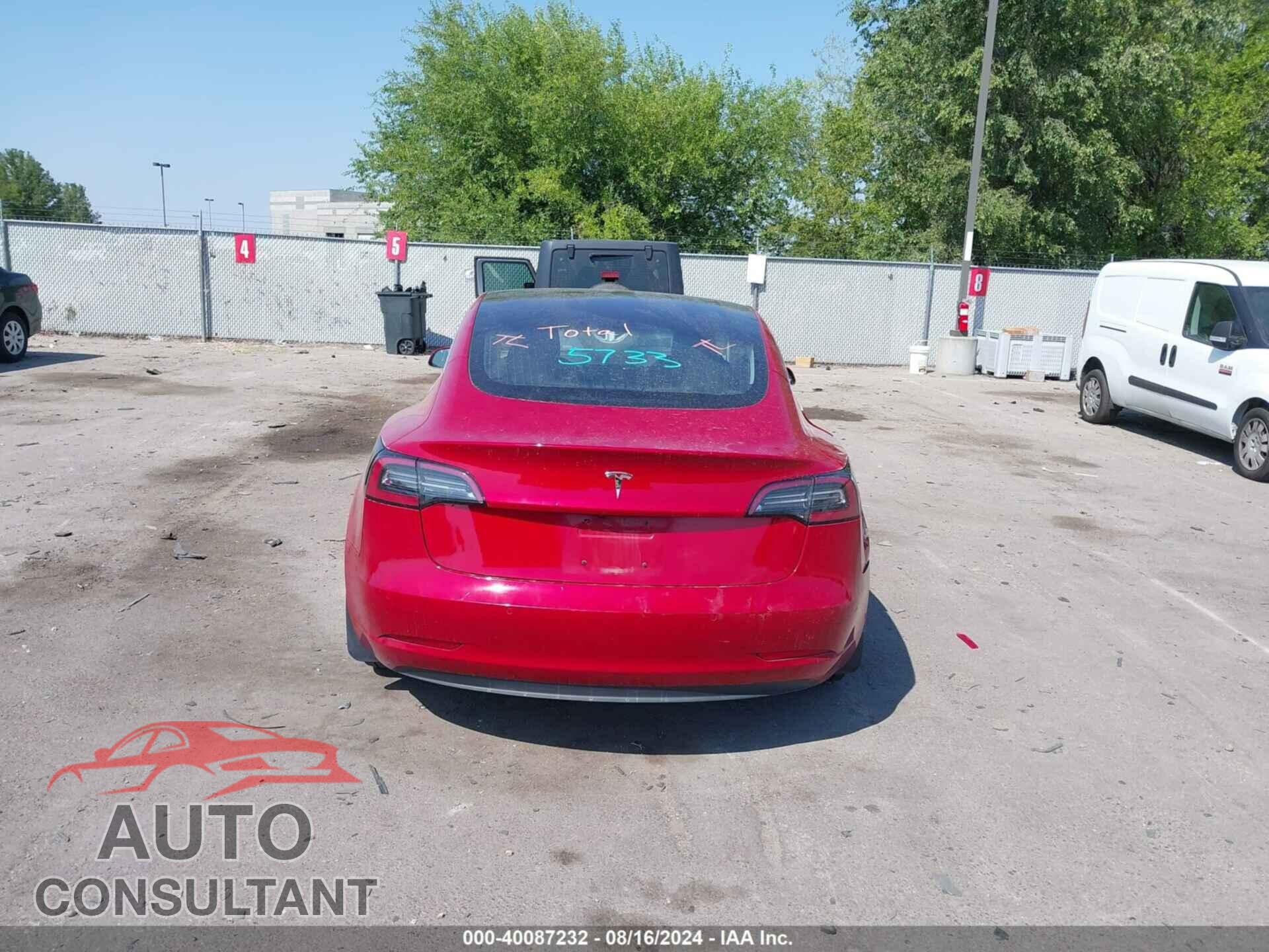 TESLA MODEL 3 2018 - 5YJ3E1EA5JF032452
