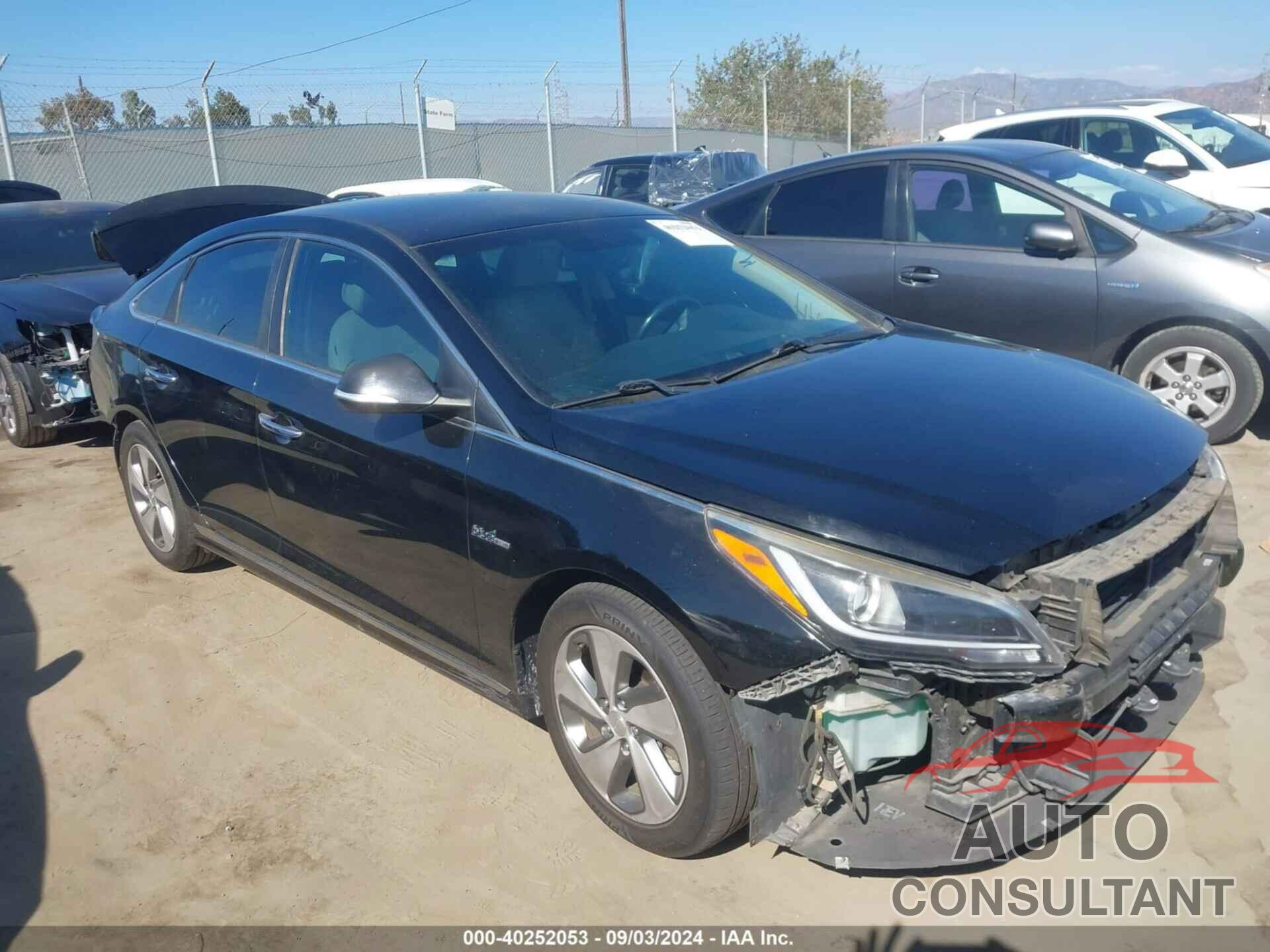 HYUNDAI SONATA HYBRID 2017 - KMHE34L30HA075857