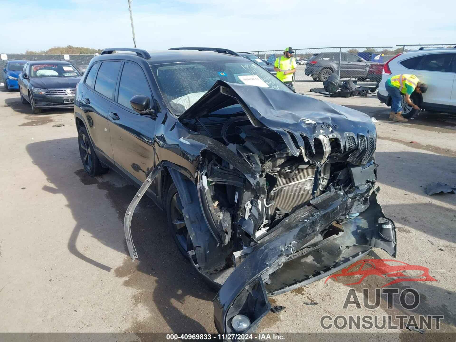 JEEP CHEROKEE 2018 - 1C4PJLCB3JD556937