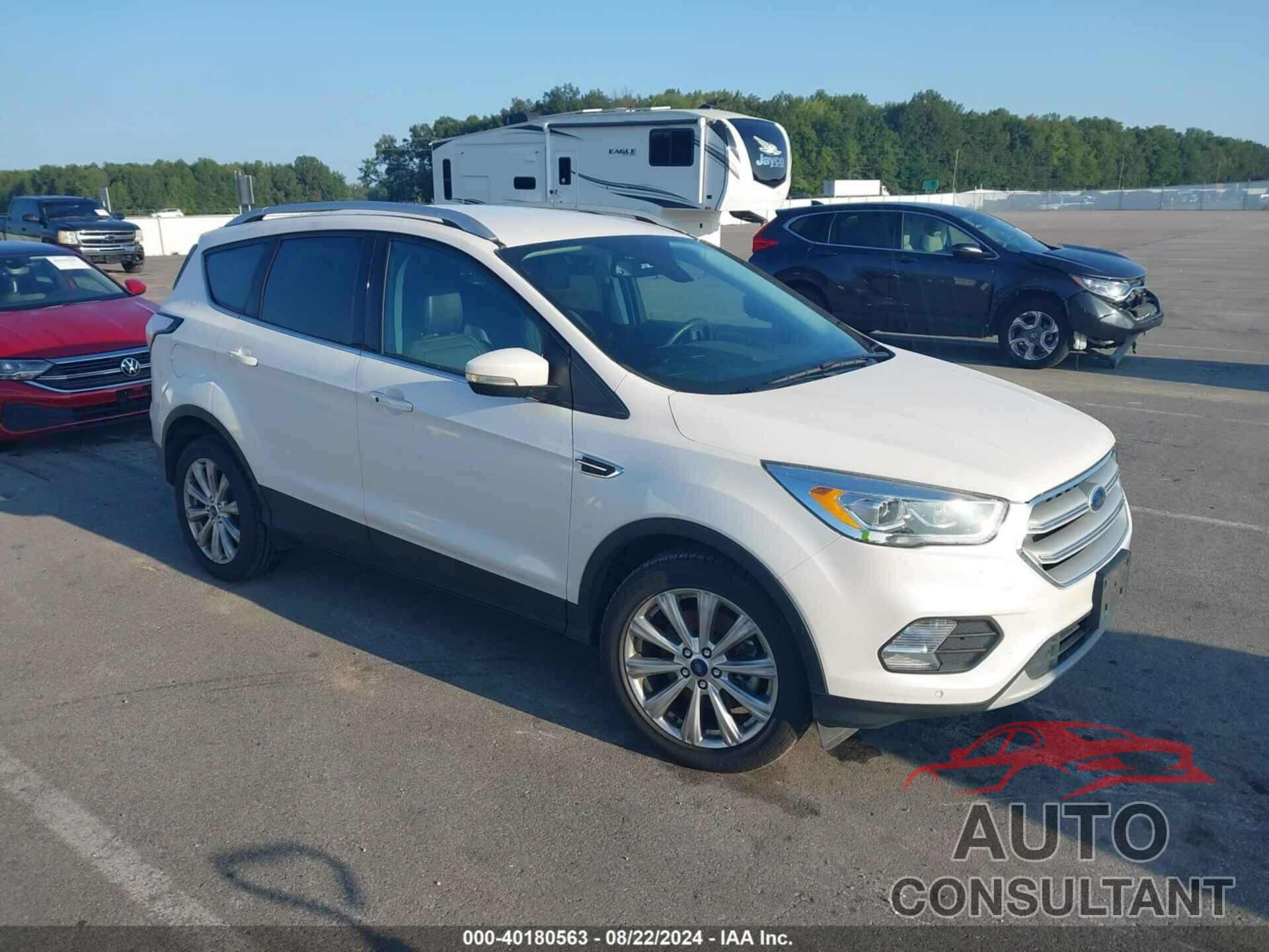 FORD ESCAPE 2018 - 1FMCU0J92JUA51441