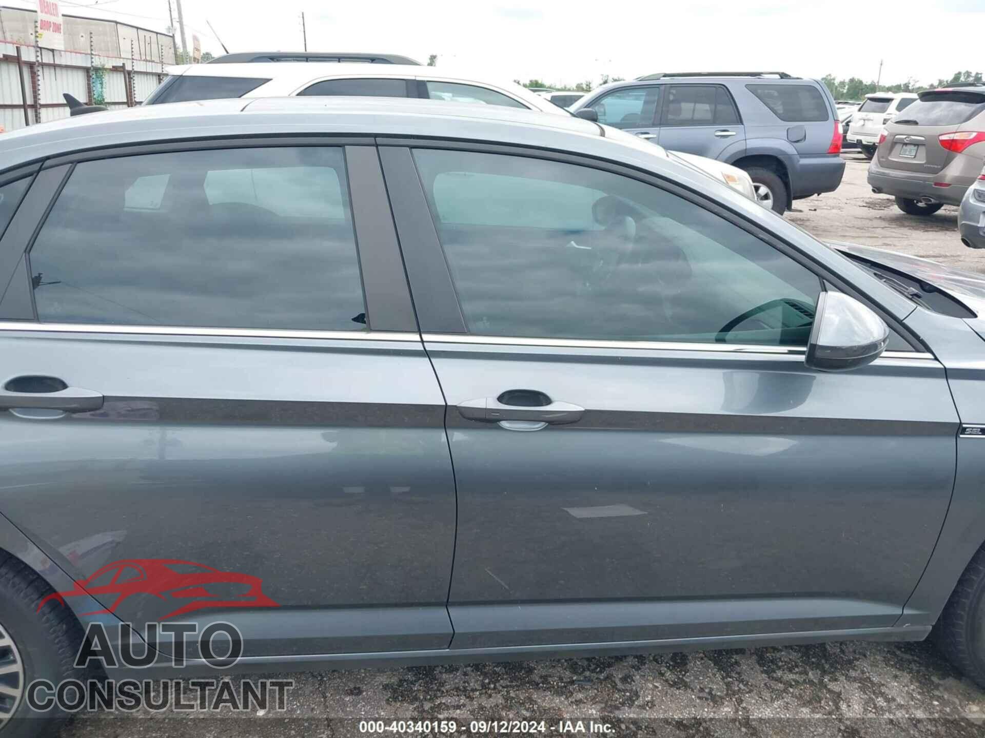 VOLKSWAGEN JETTA 2019 - 3VWE57BU3KM048105