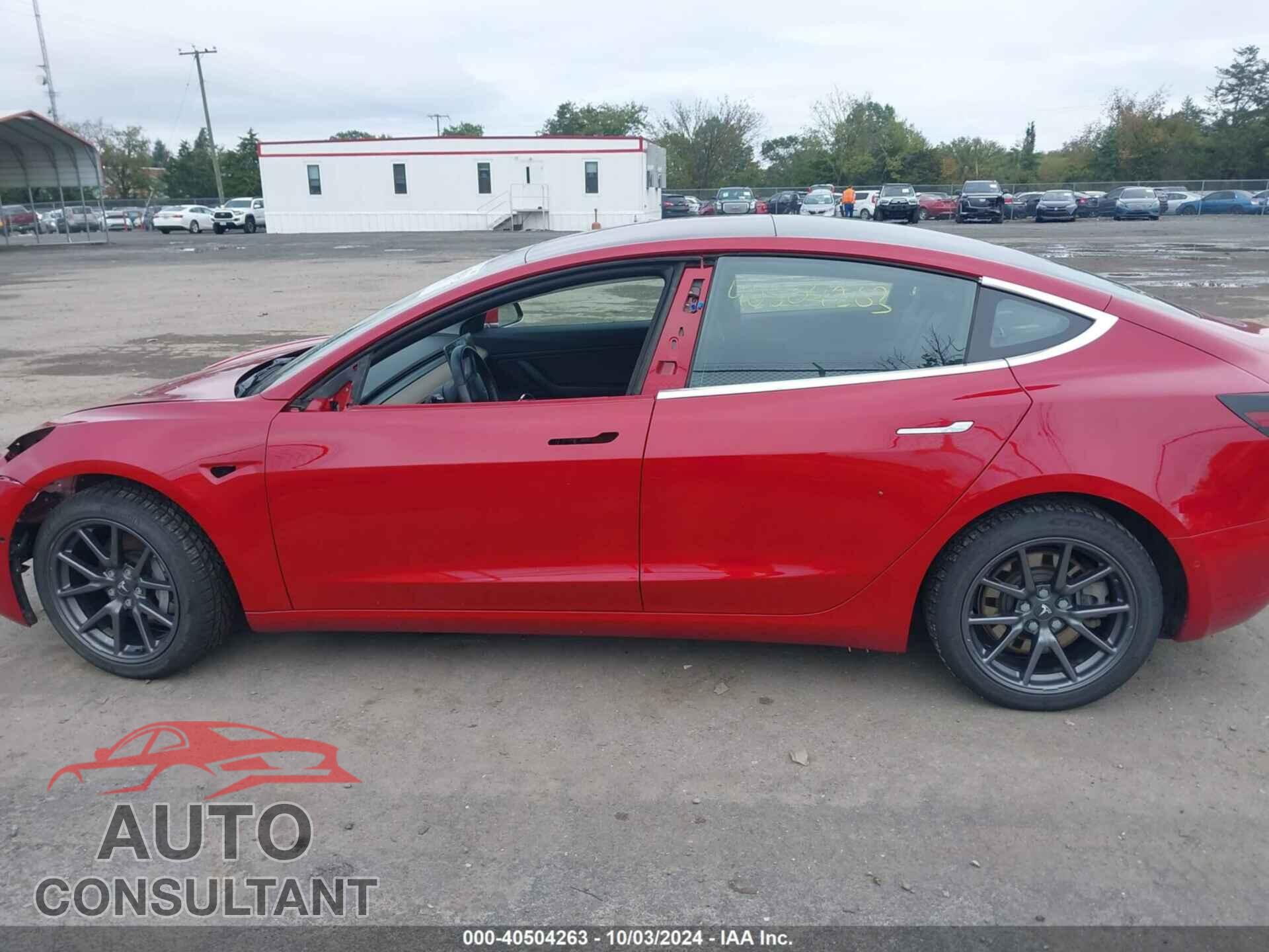TESLA MODEL 3 2018 - 5YJ3E1EB0JF054593
