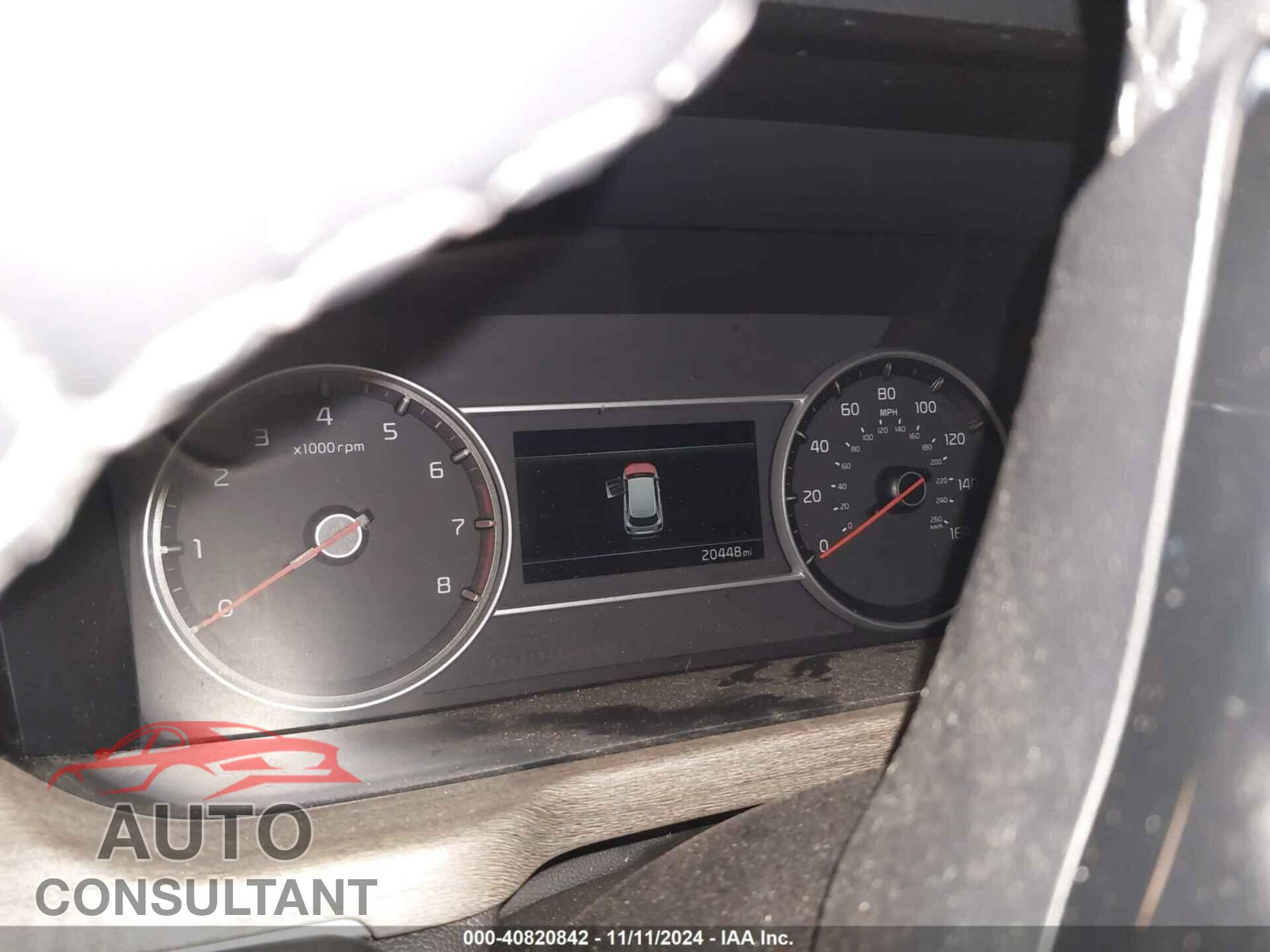 KIA SORENTO 2023 - 5XYRHDLF3PG211365