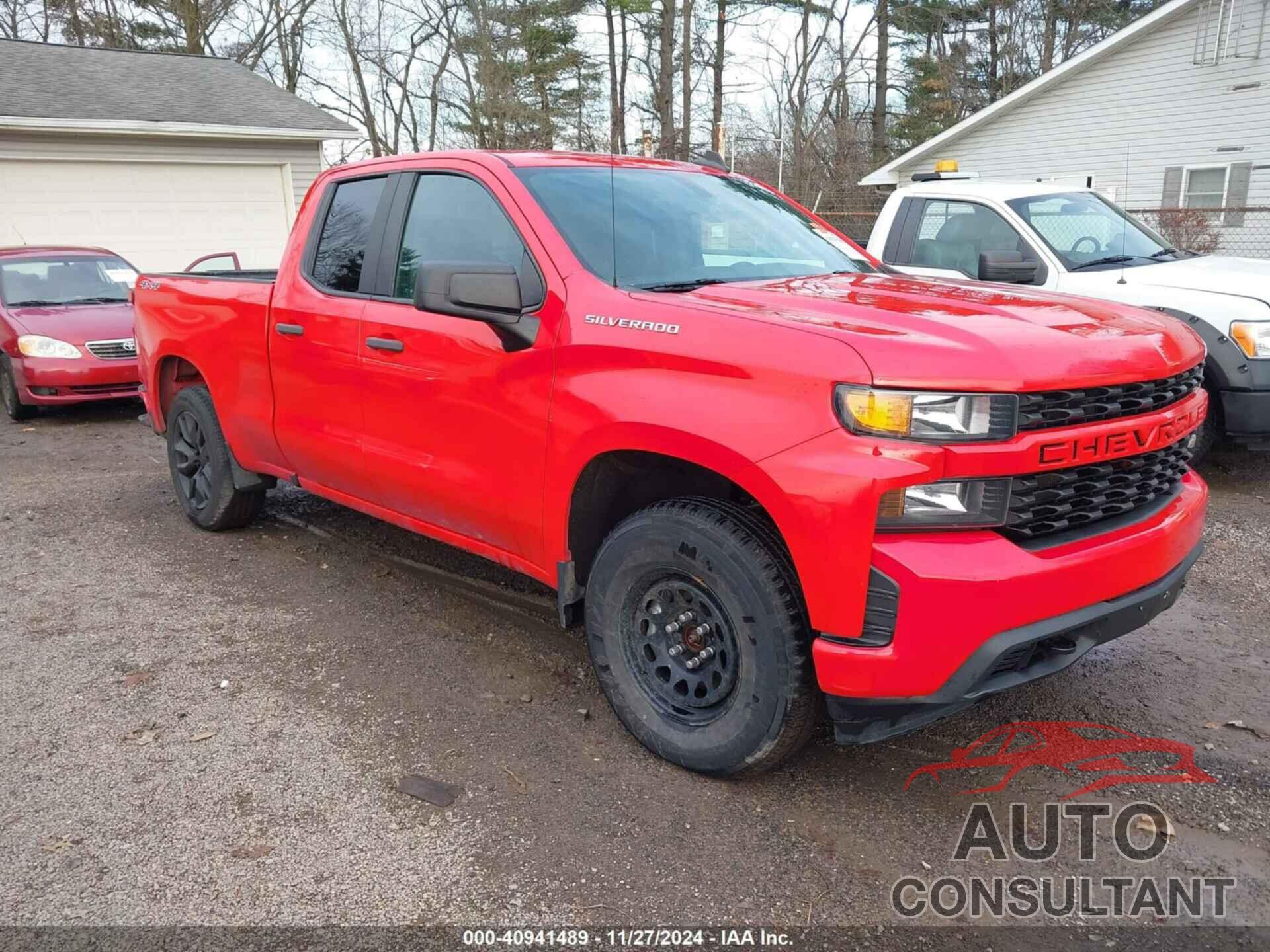 CHEVROLET SILVERADO 1500 2019 - 1GCRYBEH7KZ405782