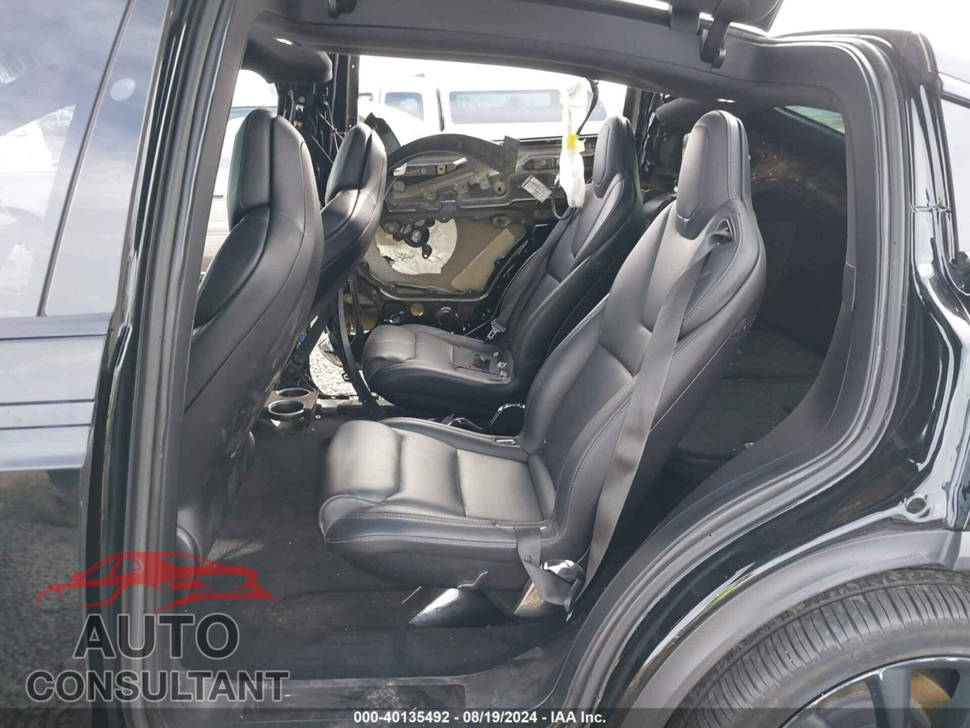 TESLA MODEL X 2018 - 5YJXCBE2XJF103618