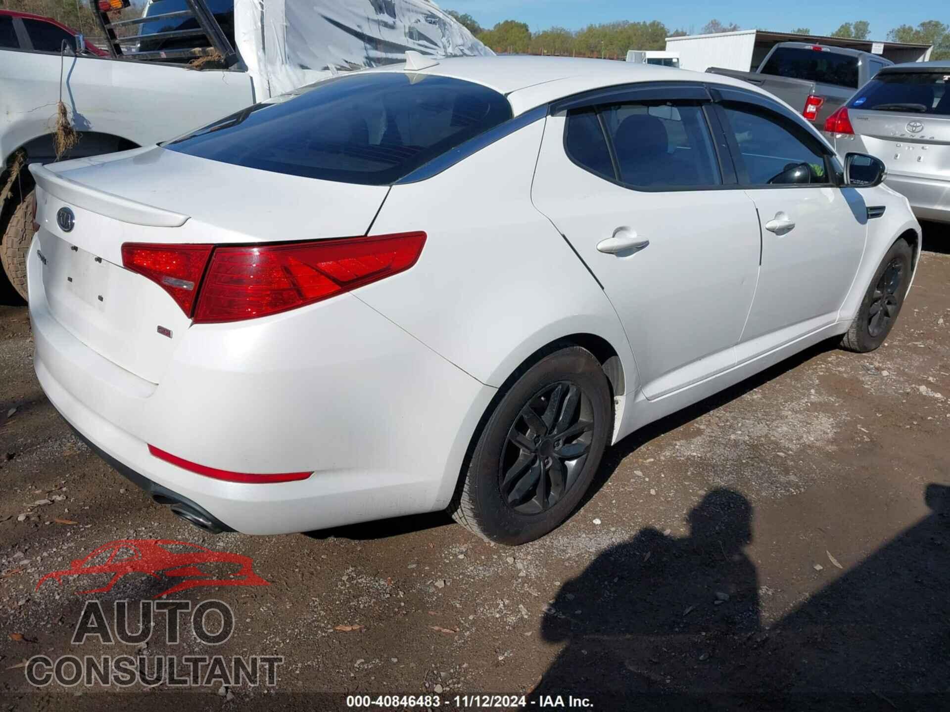 KIA OPTIMA 2011 - KNAGM4A75B5078055