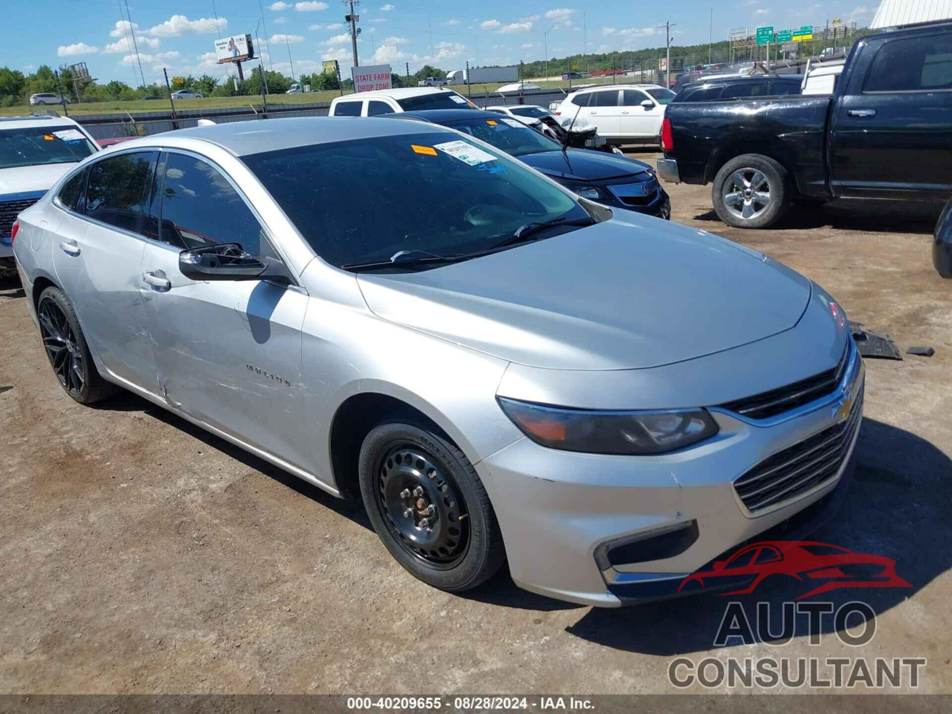 CHEVROLET MALIBU 2018 - 1G1ZD5STXJF226585