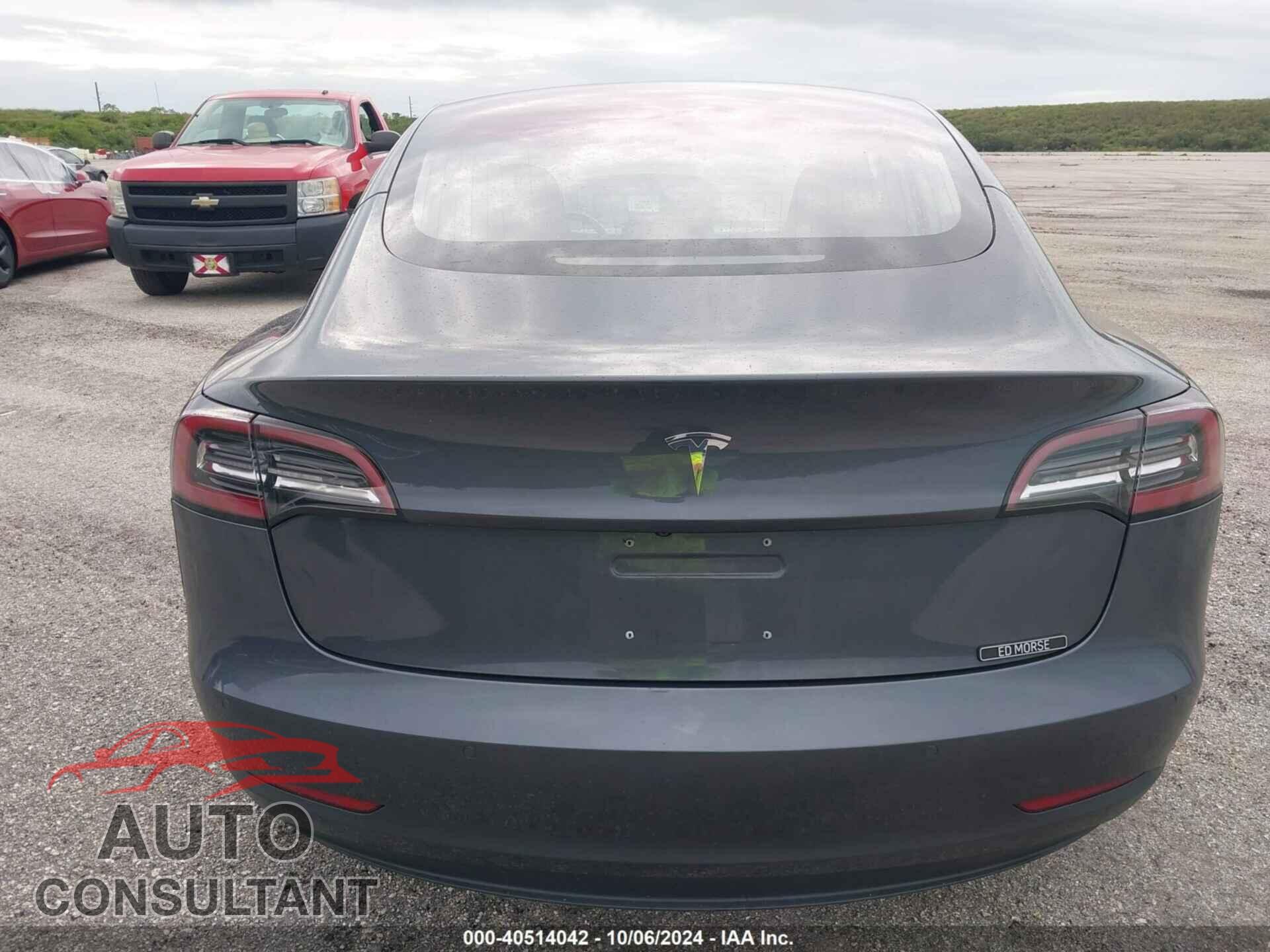 TESLA MODEL 3 2018 - 5YJ3E1EA3JF024219