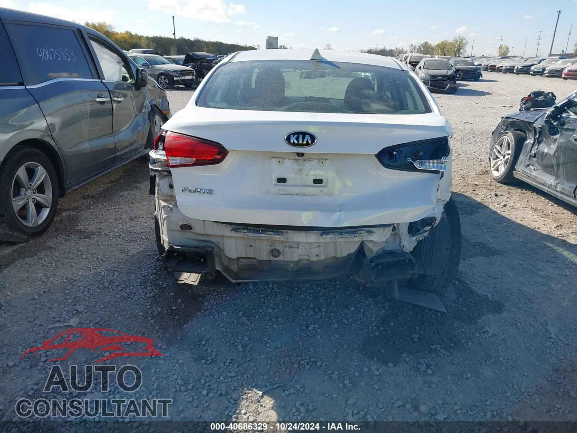 KIA FORTE 2018 - 3KPFL4A71JE185057