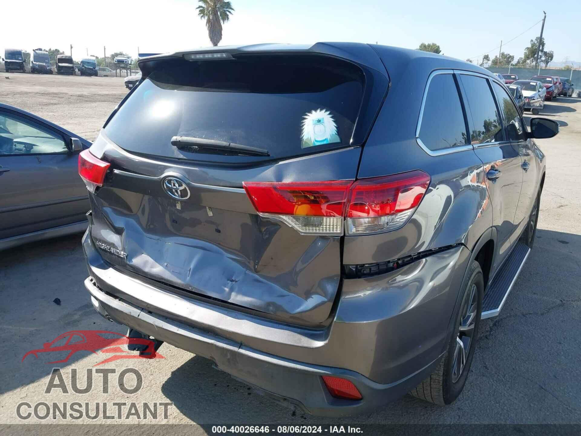 TOYOTA HIGHLANDER 2018 - 5TDZZRFH9JS256070