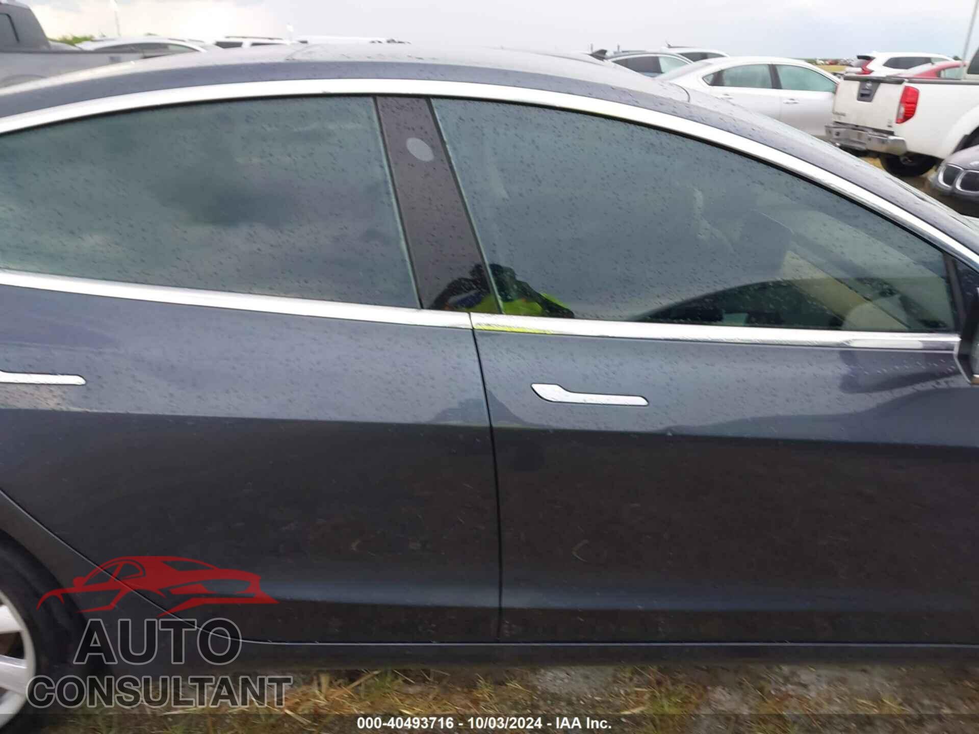 TESLA MODEL 3 2018 - 5YJ3E1EA5JF048912