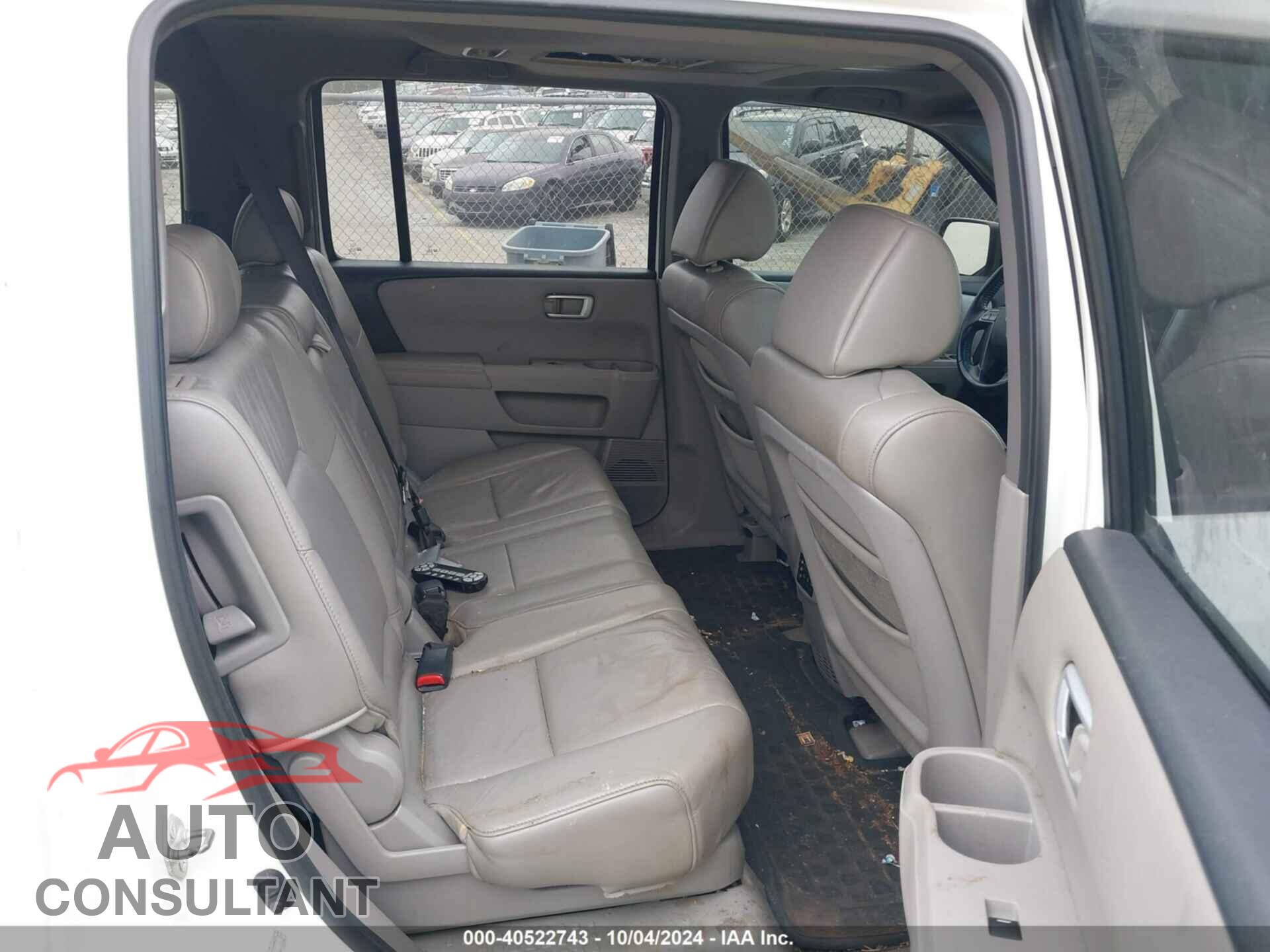 HONDA PILOT 2010 - 5FNYF3H61AB007781