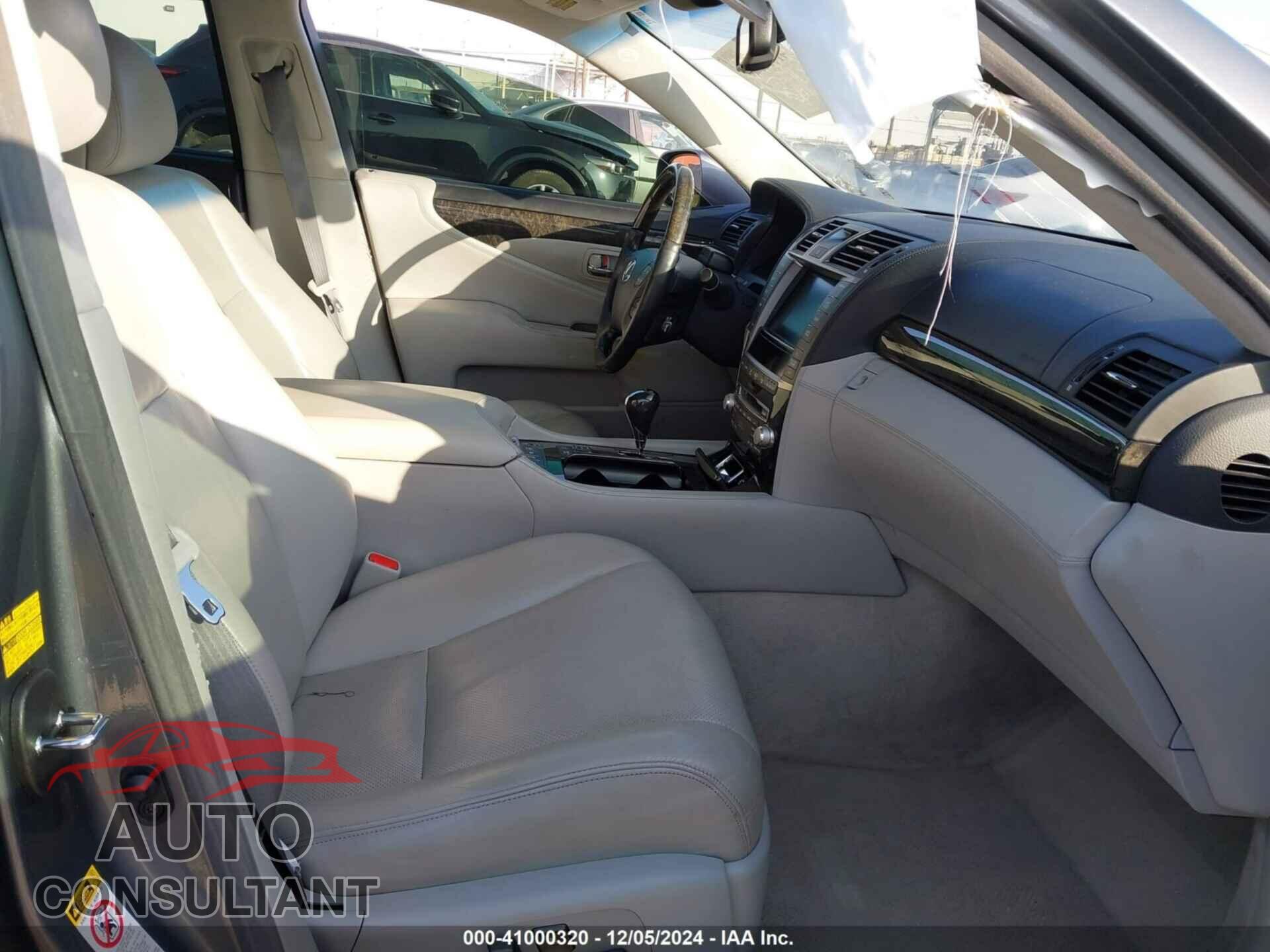 LEXUS LS 600H 2012 - JTHDU1EF0C5014981