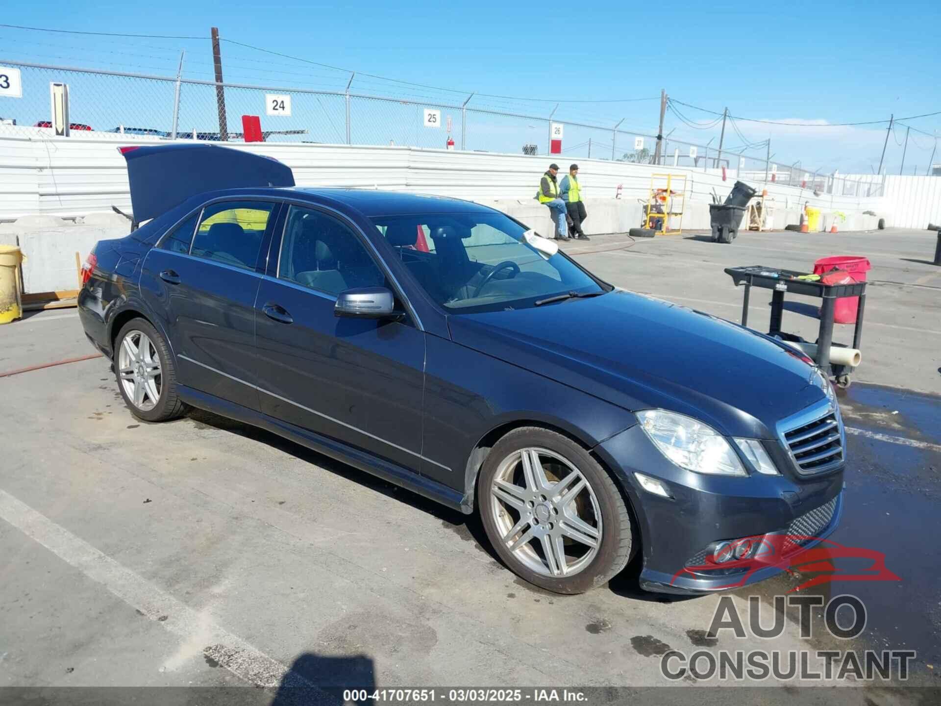 MERCEDES-BENZ E-CLASS 2010 - WDDHF5GB0AA079595