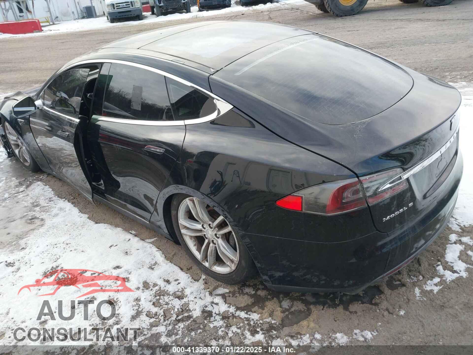 TESLA MODEL S 2013 - 5YJSA1AG2DFP11228