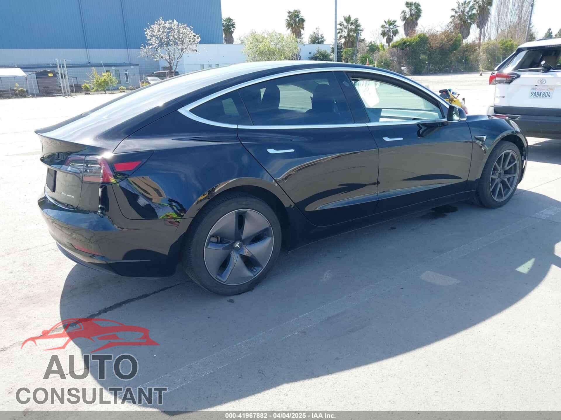 TESLA MODEL 3 2019 - 5YJ3E1EB4KF385856