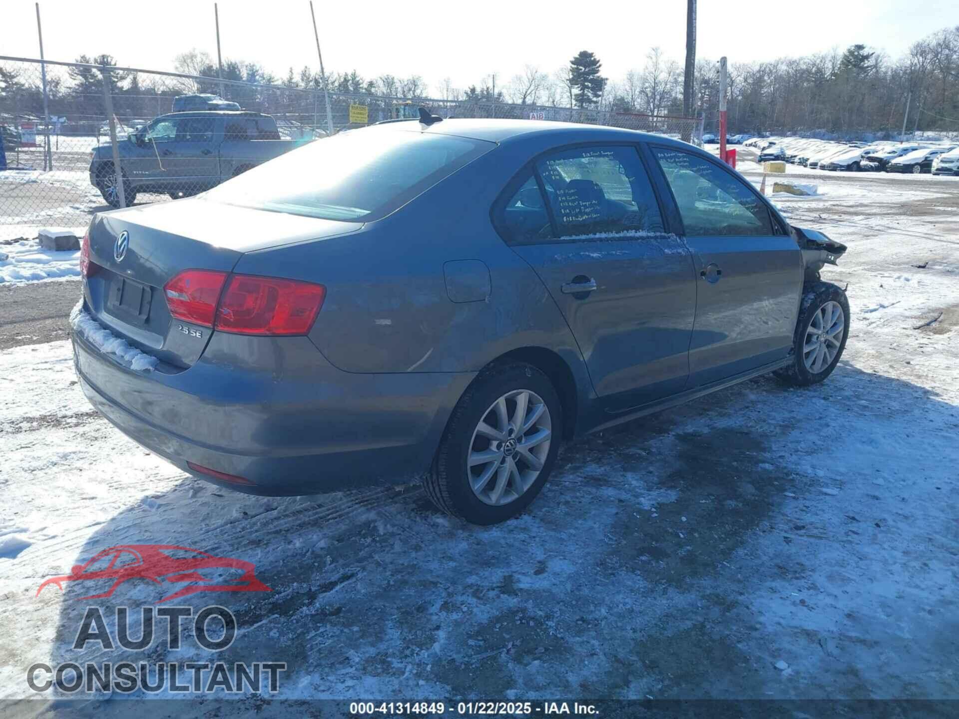 VOLKSWAGEN JETTA 2012 - 3VWDP7AJXCM348111