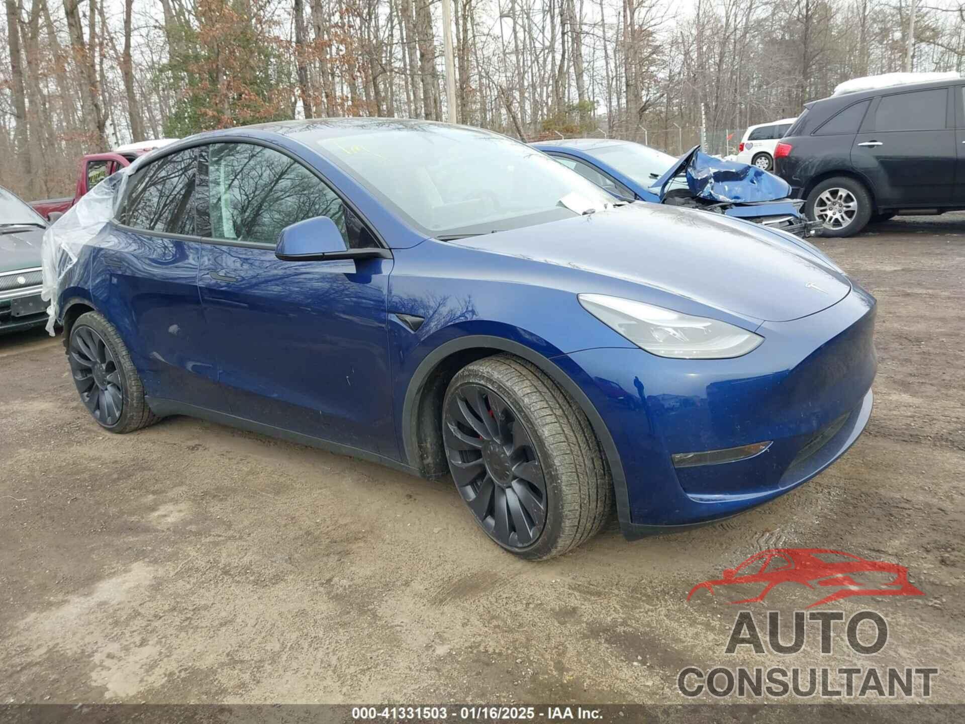 TESLA MODEL Y 2024 - 7SAYGDEFXRA268040