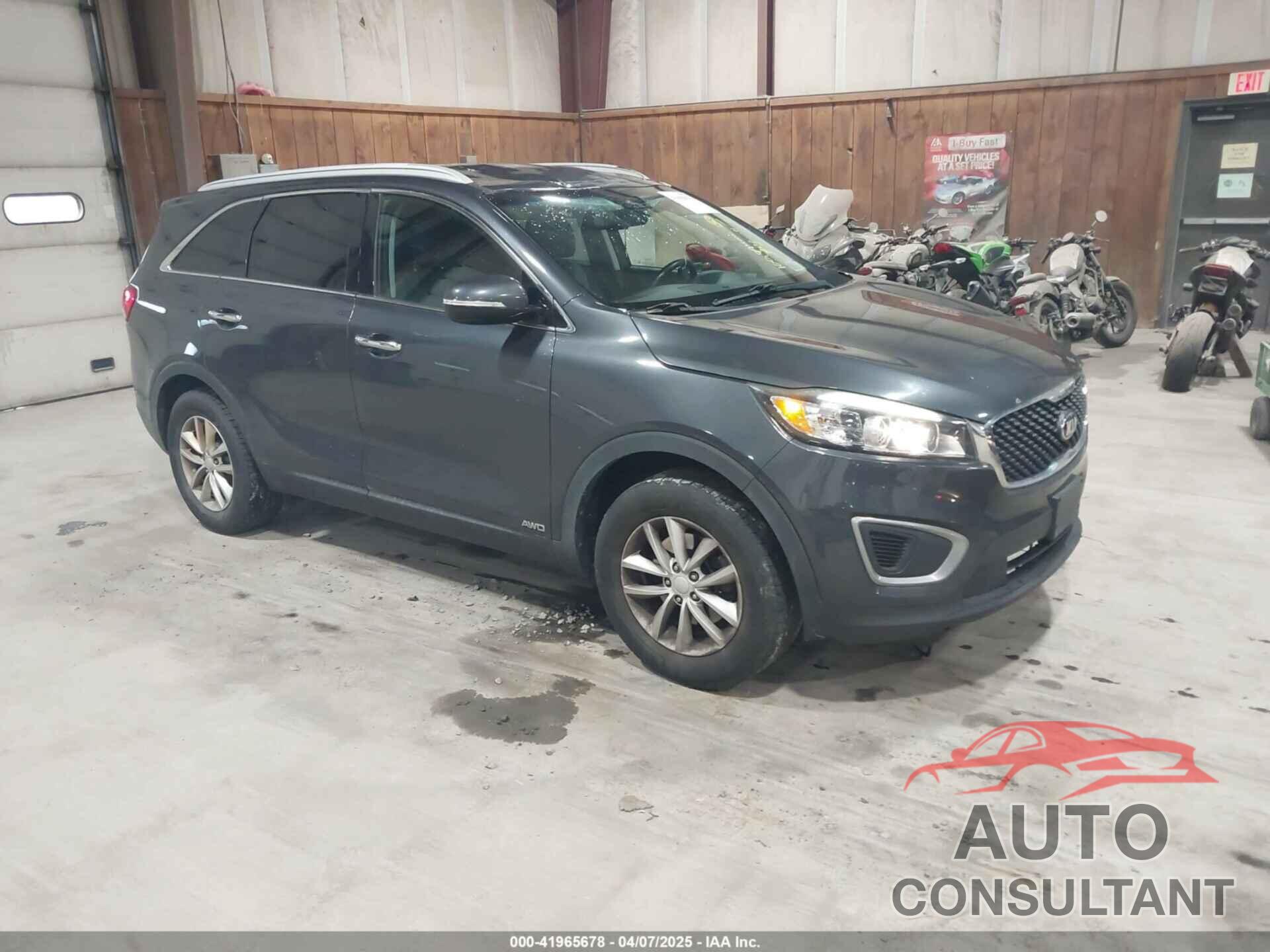 KIA SORENTO 2017 - 5XYPGDA38HG250523