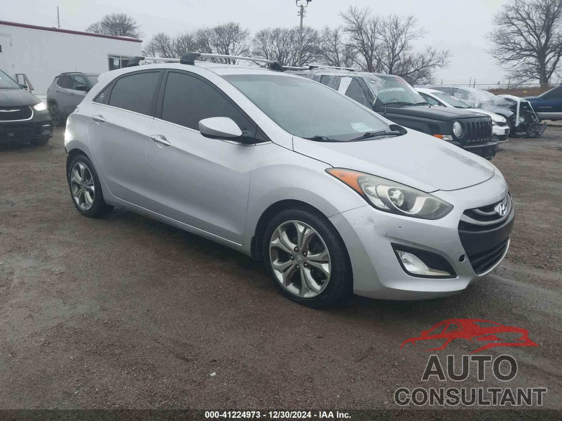 HYUNDAI ELANTRA GT 2013 - KMHD35LE7DU086592