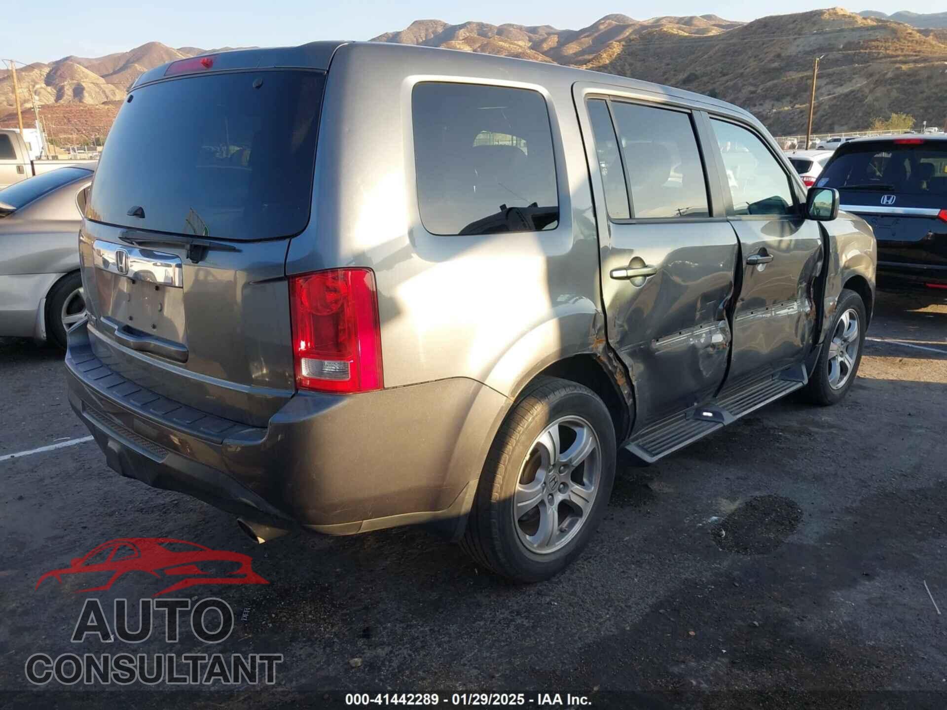 HONDA PILOT 2013 - 5FNYF3H77DB038563