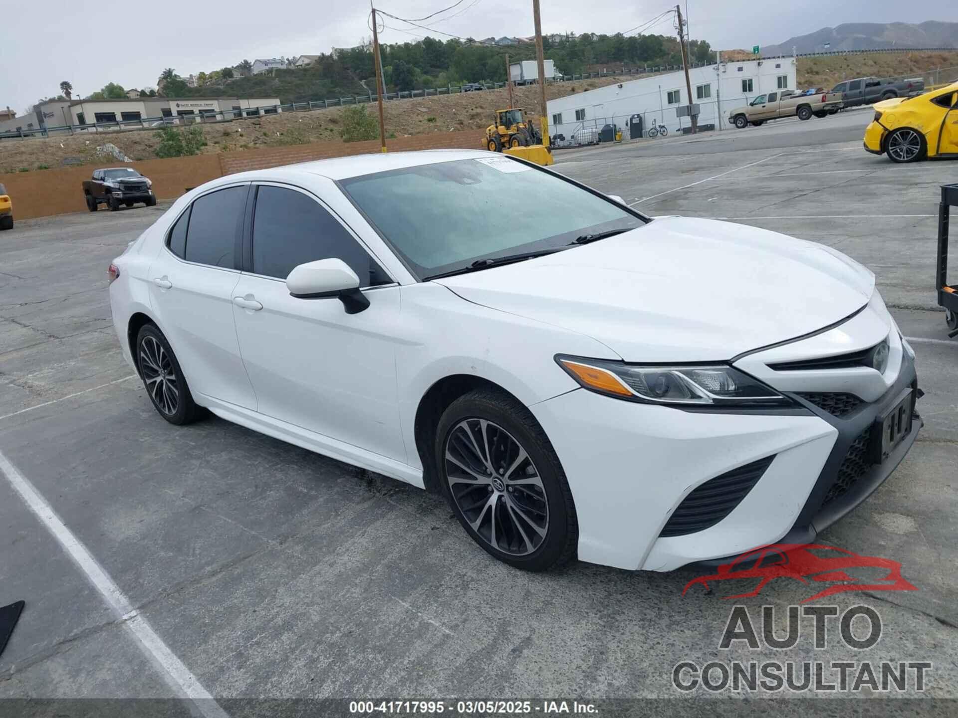TOYOTA CAMRY 2019 - 4T1B11HK1KU728824