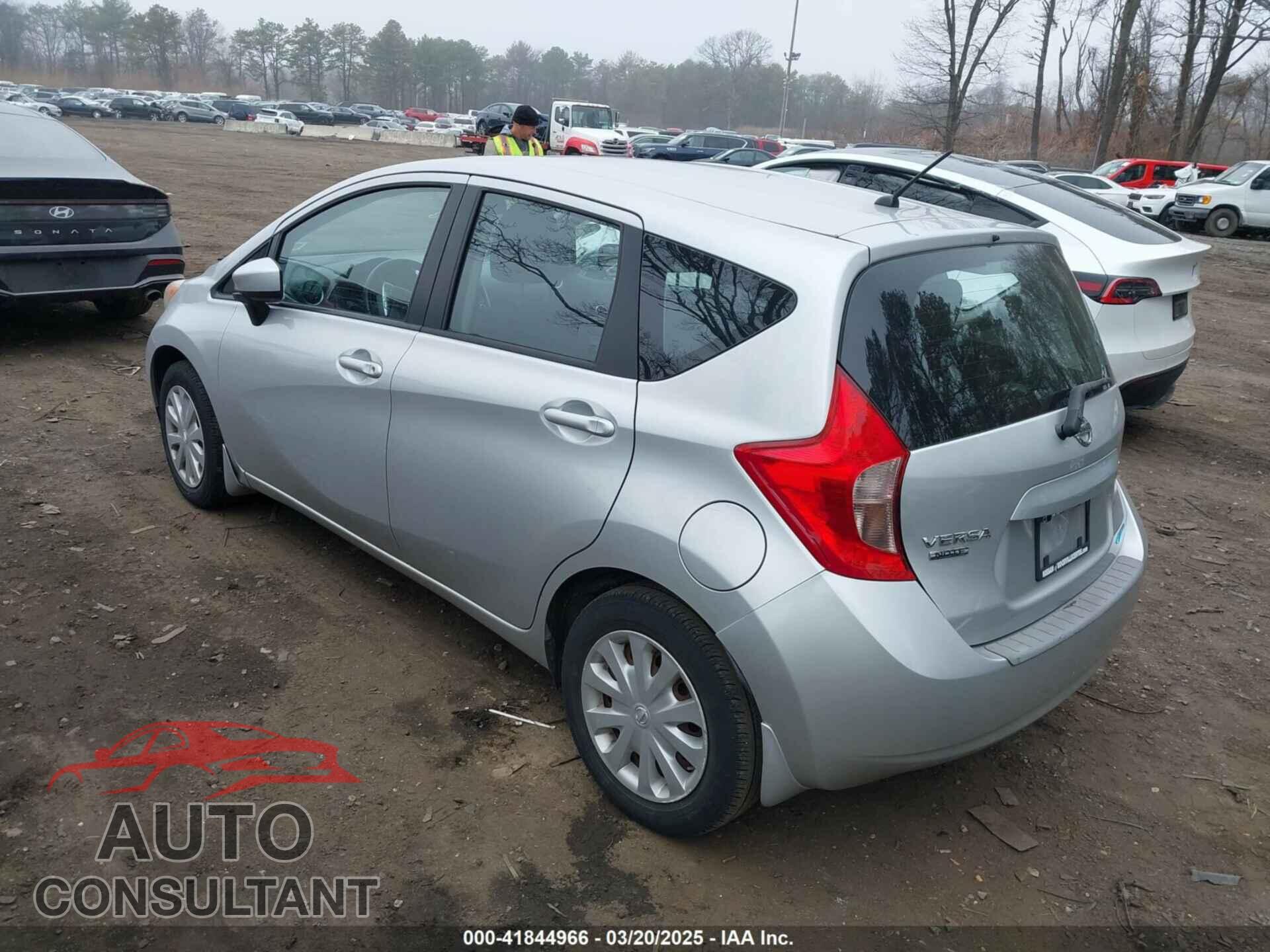 NISSAN VERSA NOTE 2015 - 3N1CE2CP7FL358844