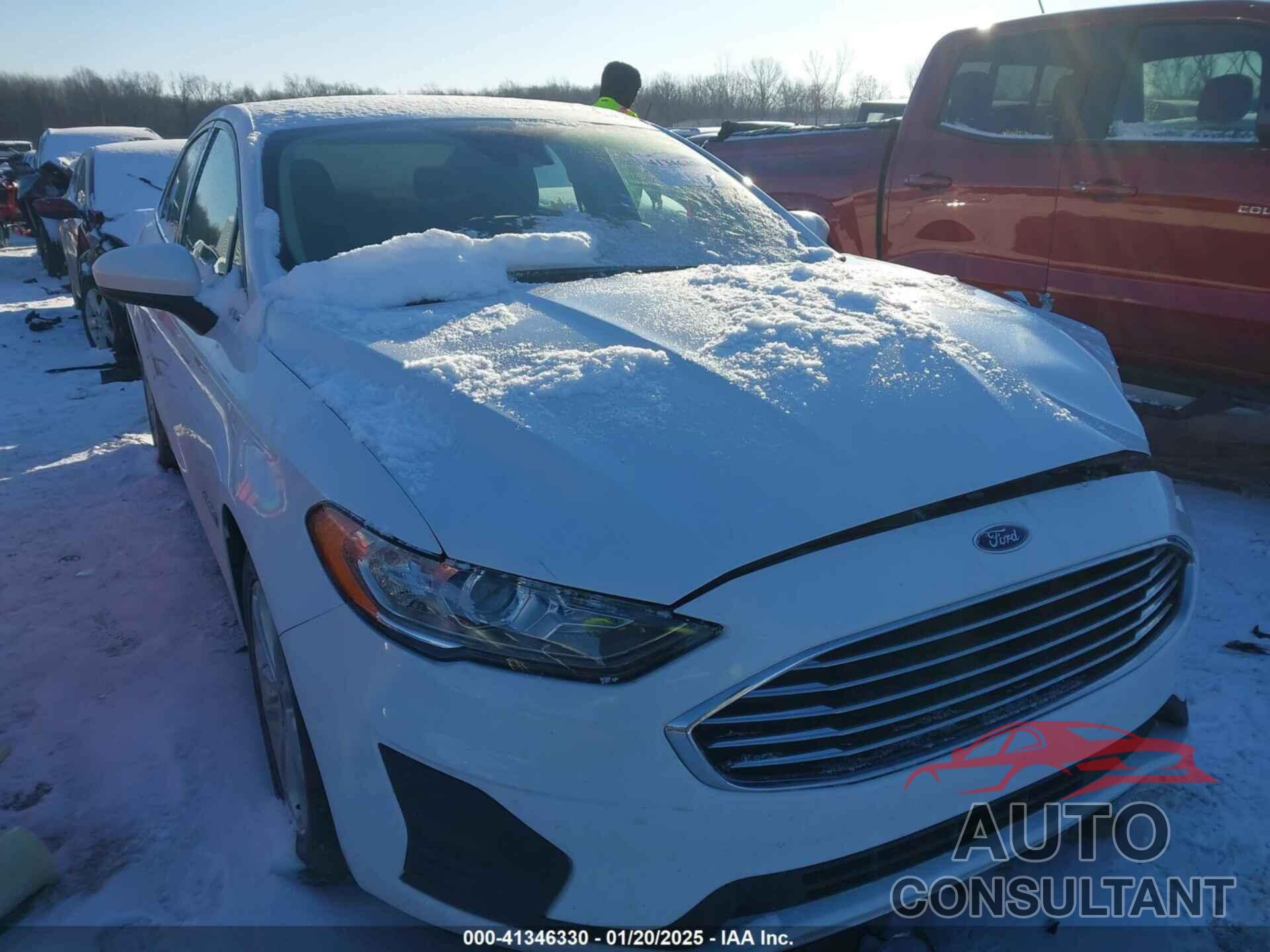 FORD FUSION HYBRID 2019 - 3FA6P0LU9KR188045