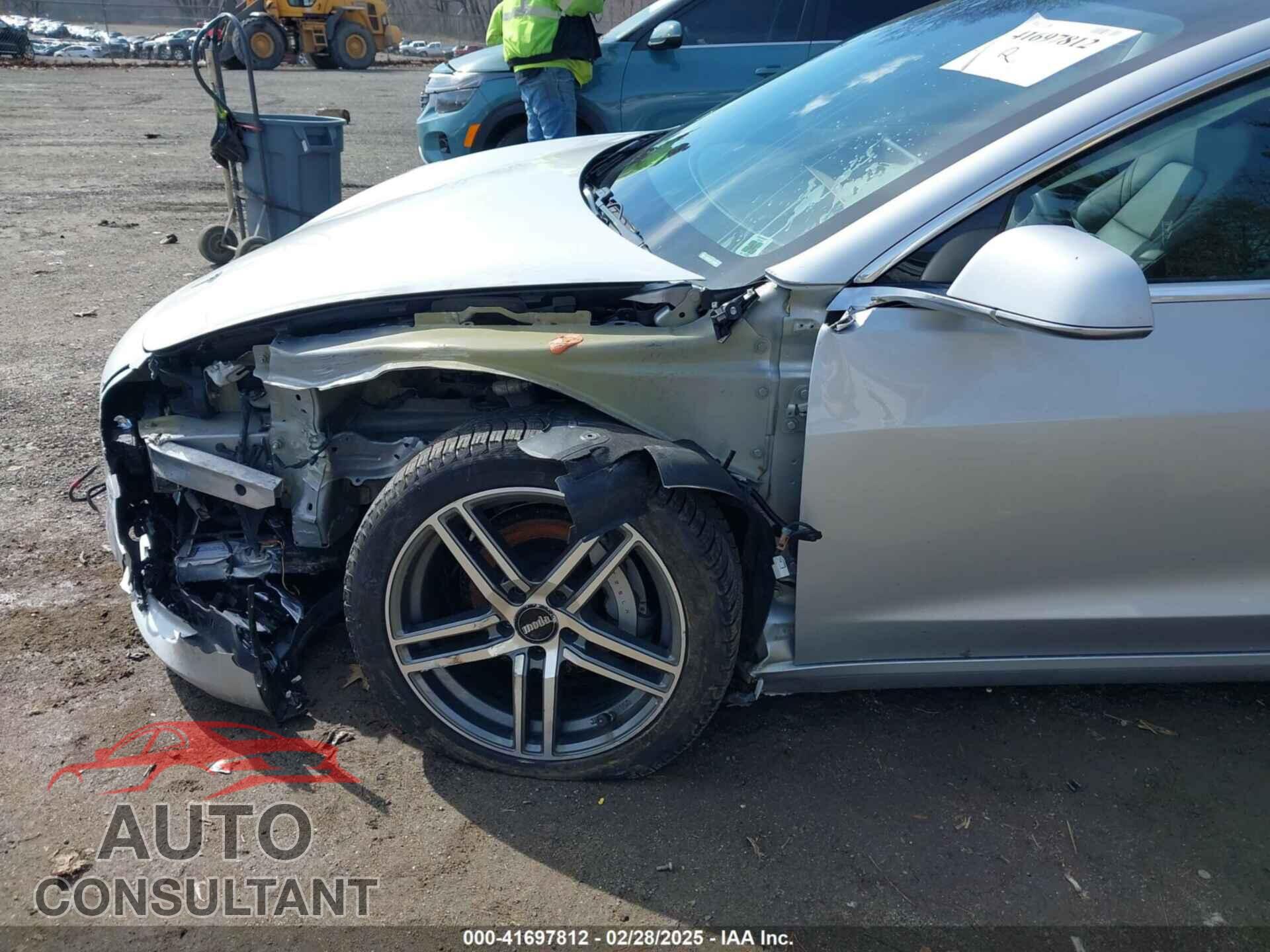 TESLA MODEL 3 2018 - 5YJ3E1EB3JF089645