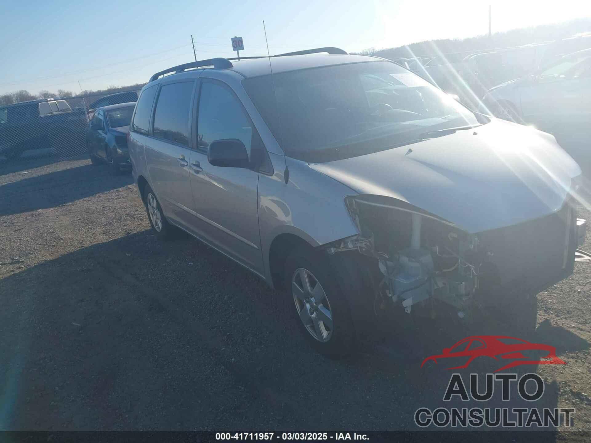 TOYOTA SIENNA 2010 - 5TDKK4CC5AS292114