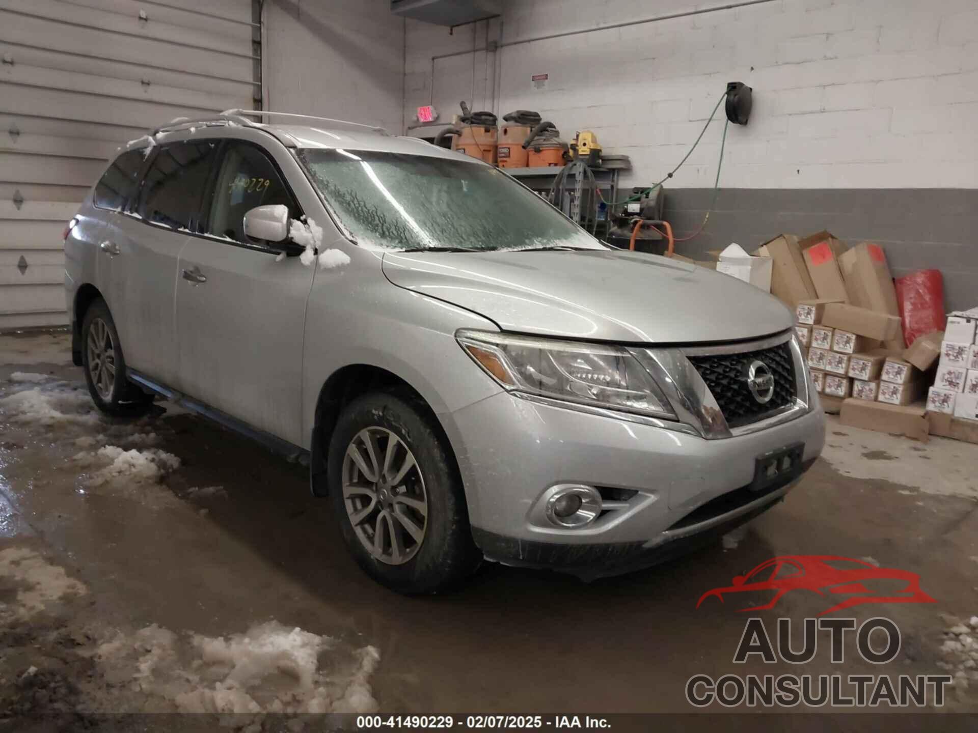 NISSAN PATHFINDER 2016 - 5N1AR2MM7GC652590