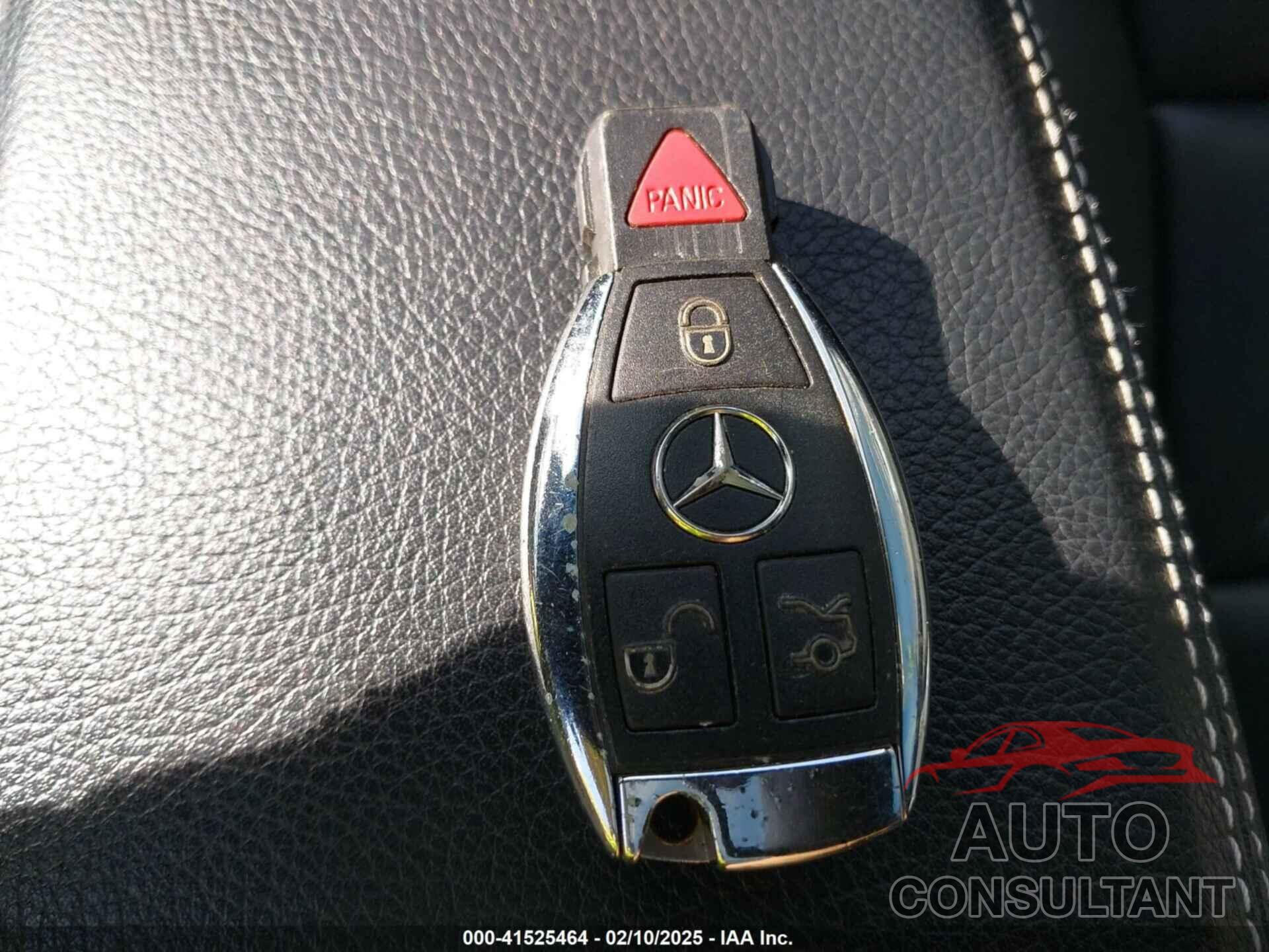 MERCEDES-BENZ GLA 250 2015 - WDCTG4GB4FJ125121