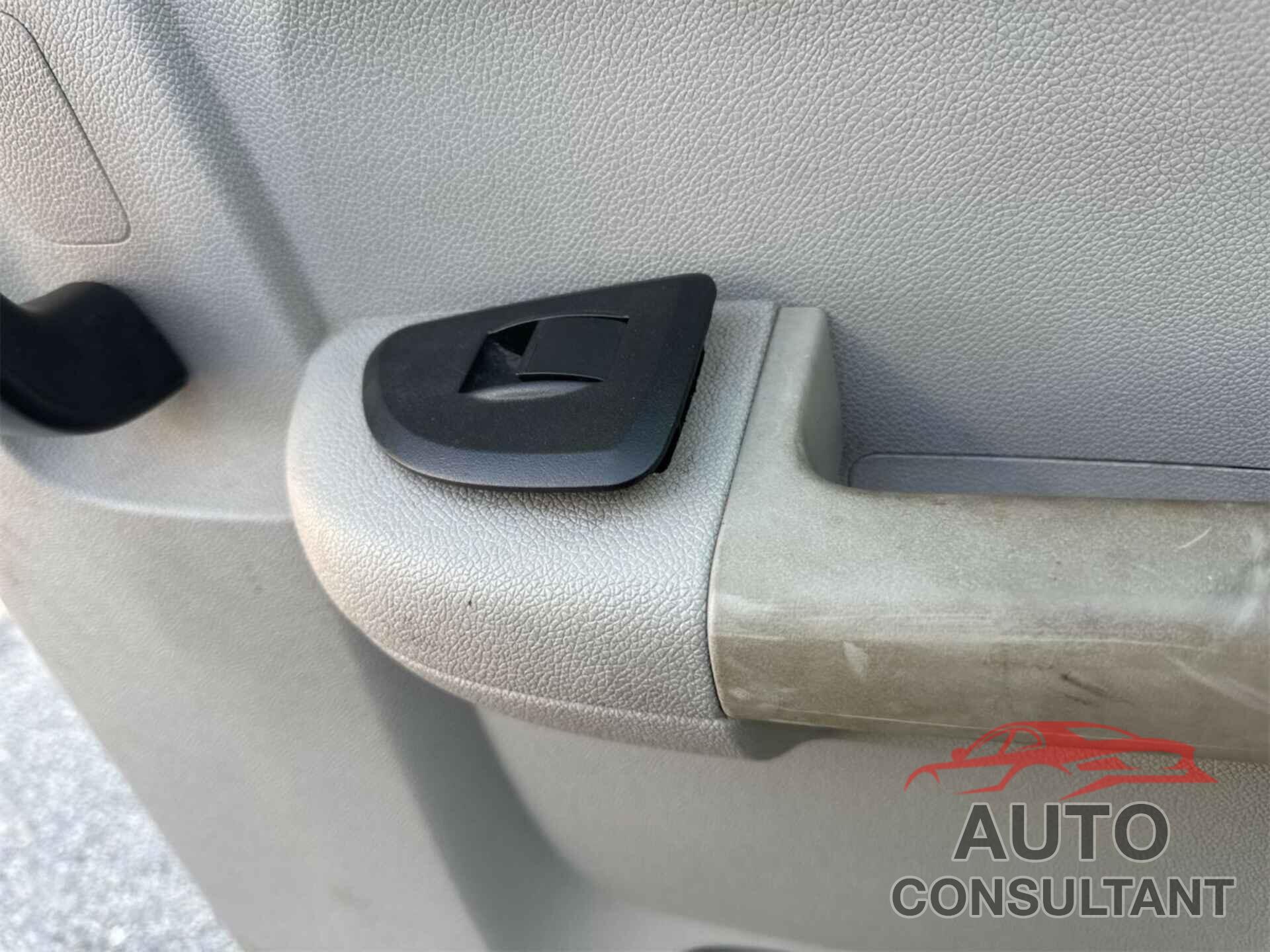 CHEVROLET SILVERADO 2013 - 1GCRKPEA6DZ323398