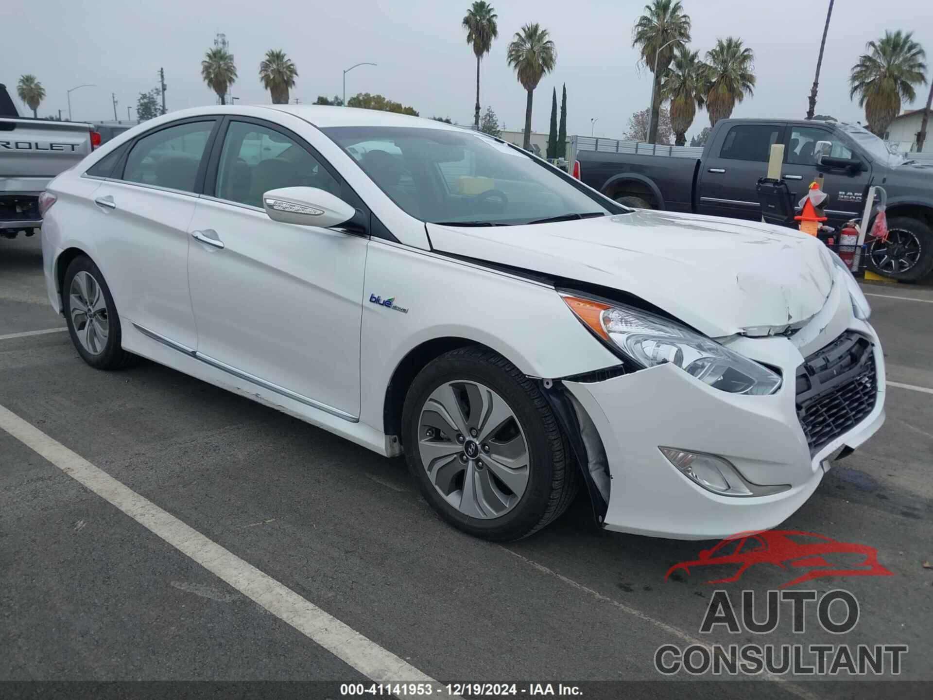 HYUNDAI SONATA HYBRID 2013 - KMHEC4A46DA084780