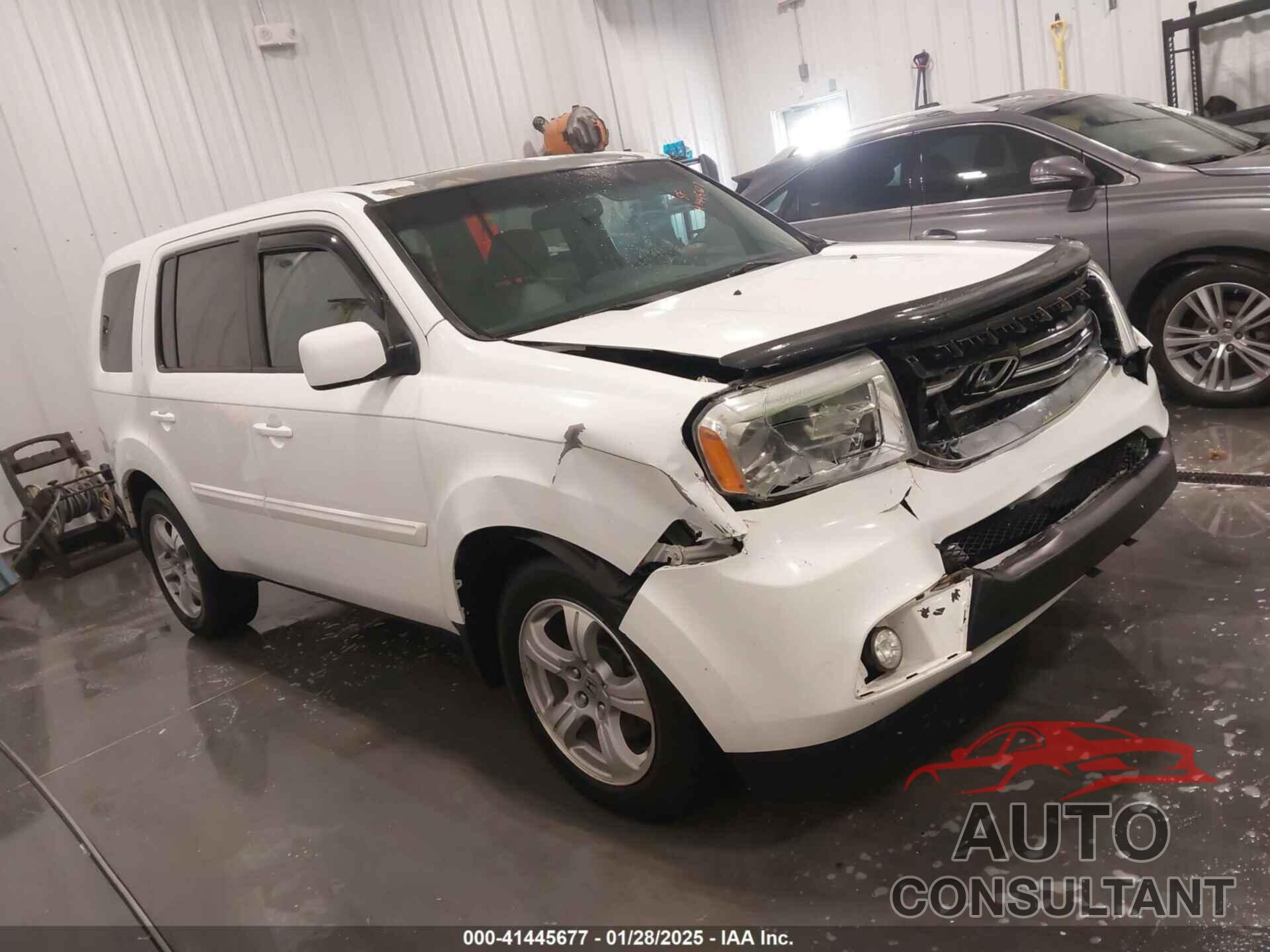 HONDA PILOT 2013 - 5FNYF4H56DB039045