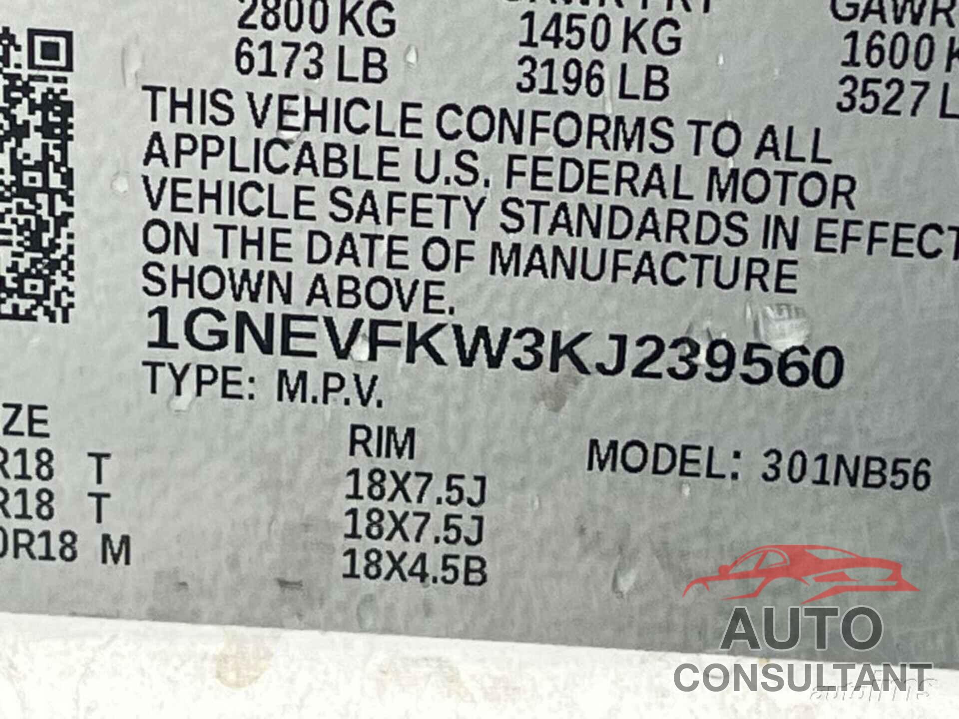 CHEVROLET TRAVERSE 2019 - 1GNEVFKW3KJ239560