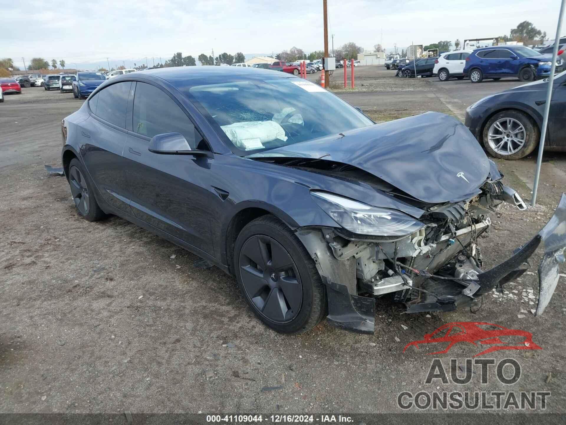 TESLA MODEL 3 2022 - 5YJ3E1EA4NF374433