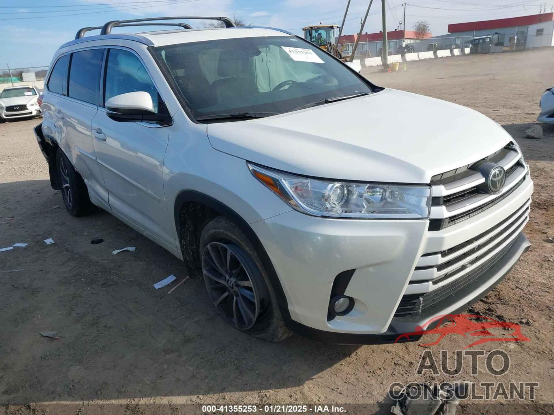TOYOTA HIGHLANDER 2018 - 5TDJZRFH2JS891838